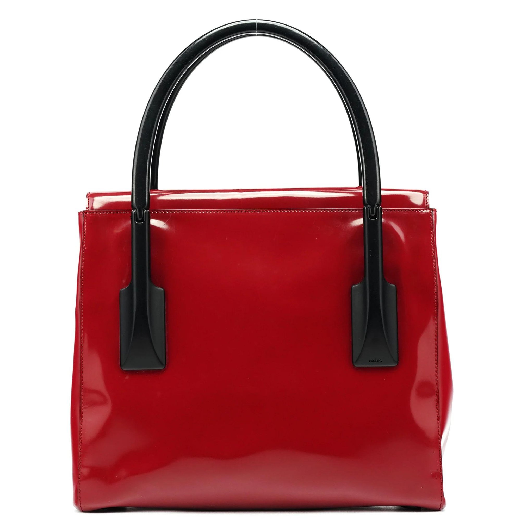 Re-edition patent leather tote