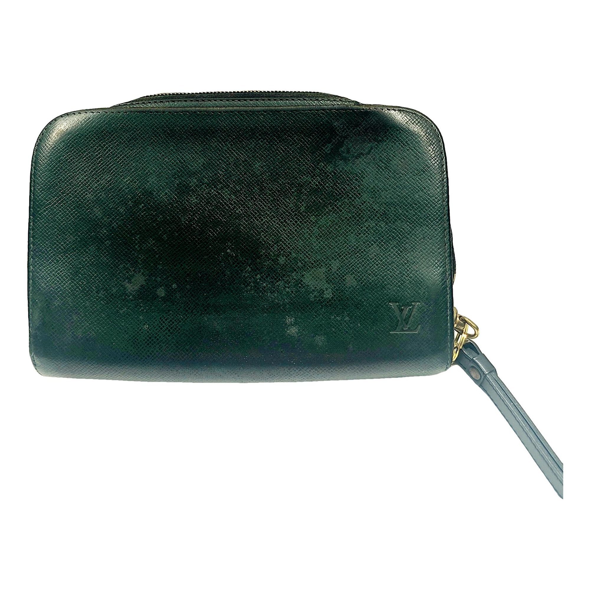Leather clutch bag