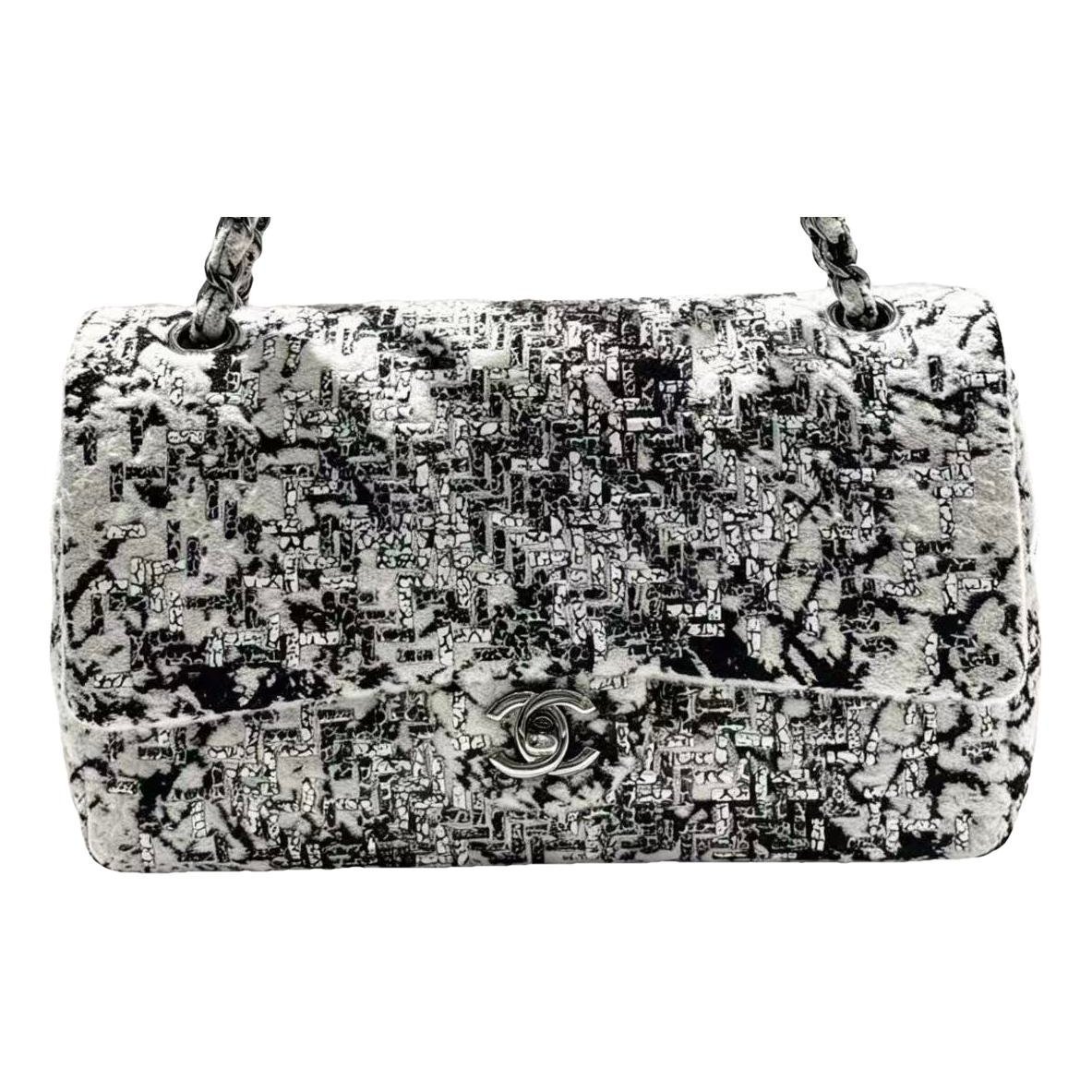 Timeless/Classique tweed crossbody bag