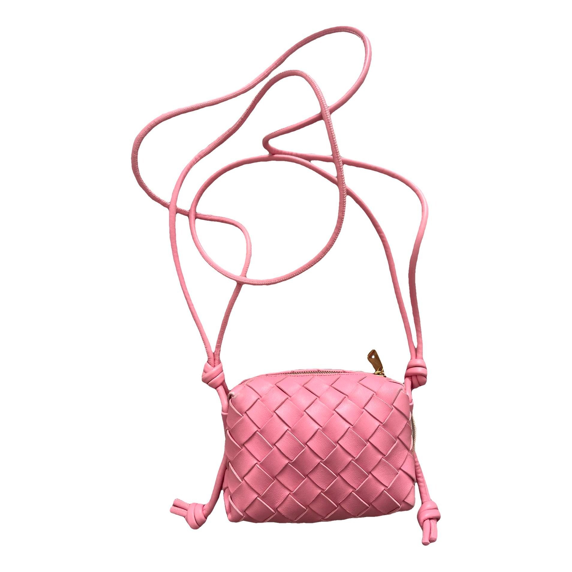 Loop leather handbag