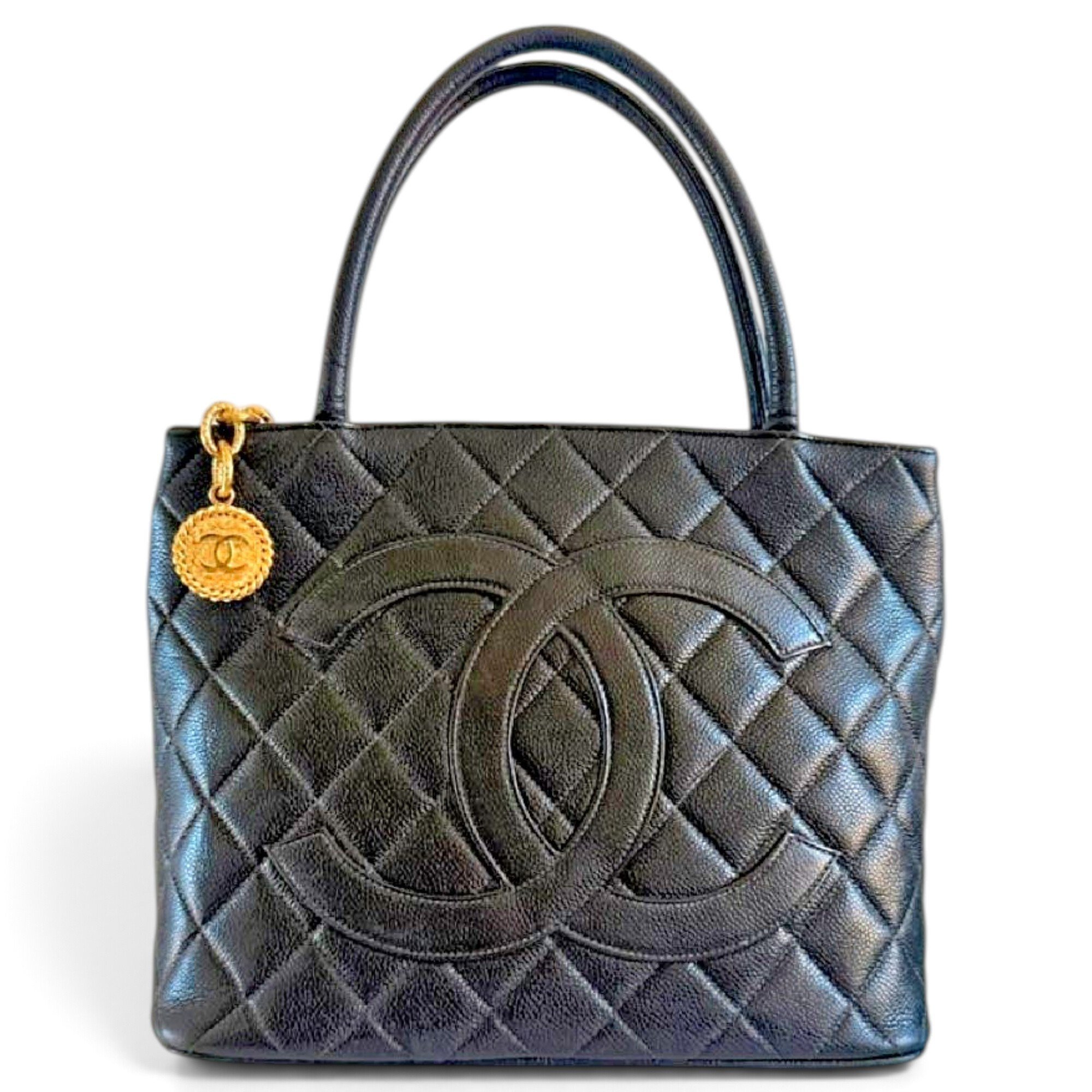 Médaillon leather tote