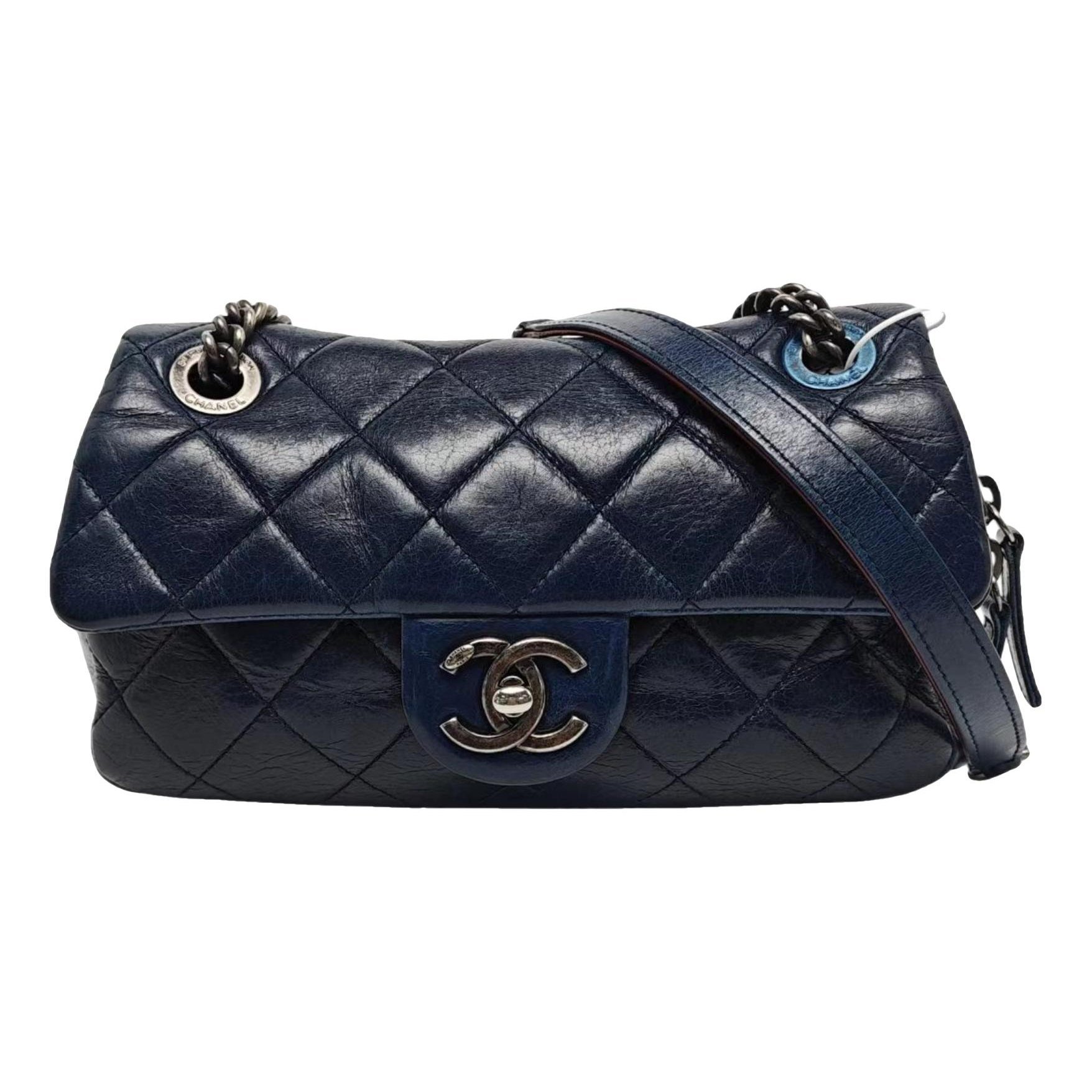 Timeless/Classique leather crossbody bag