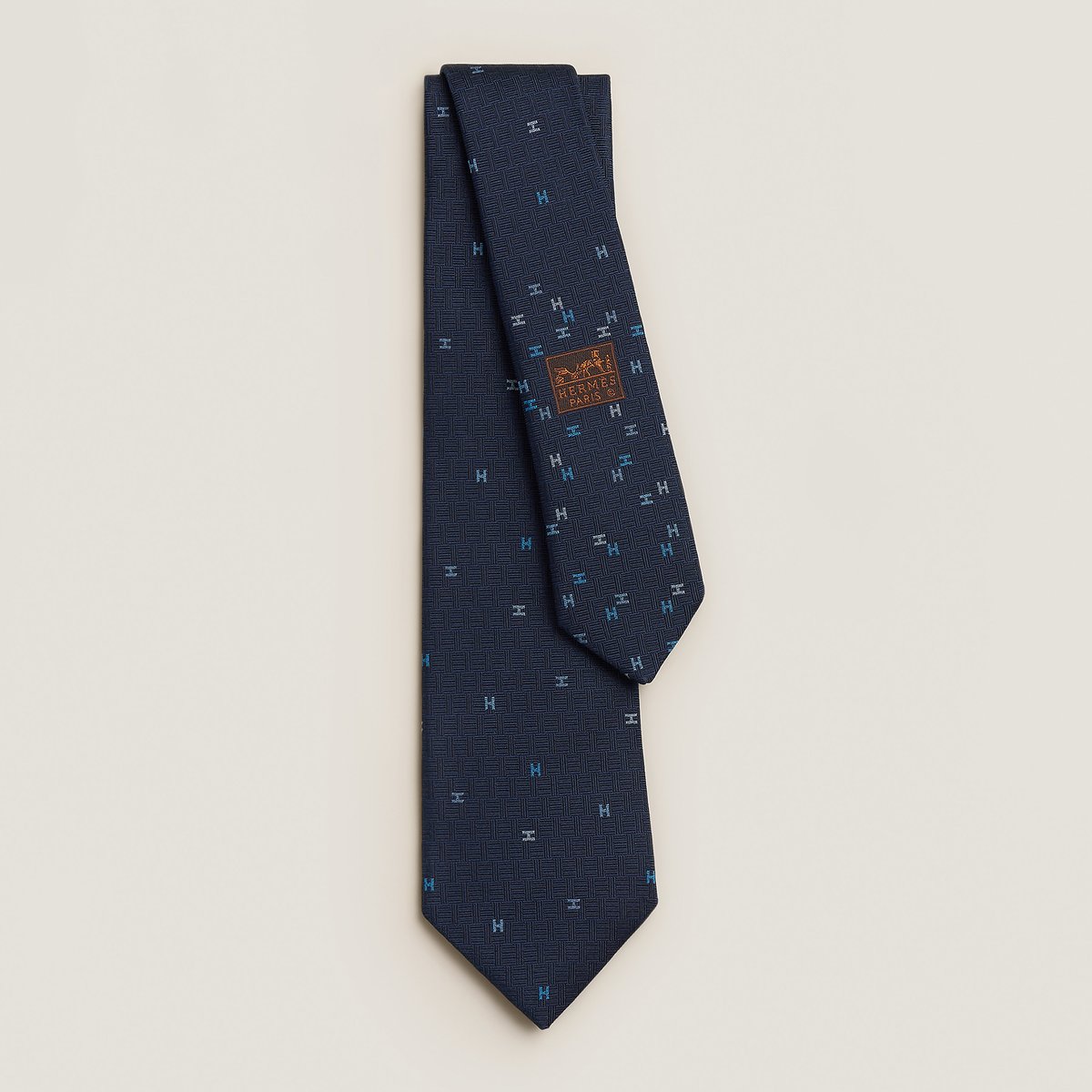 Spread H tie
