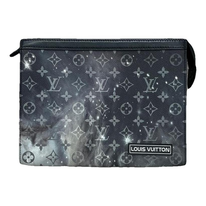 Vinyl clutch bag