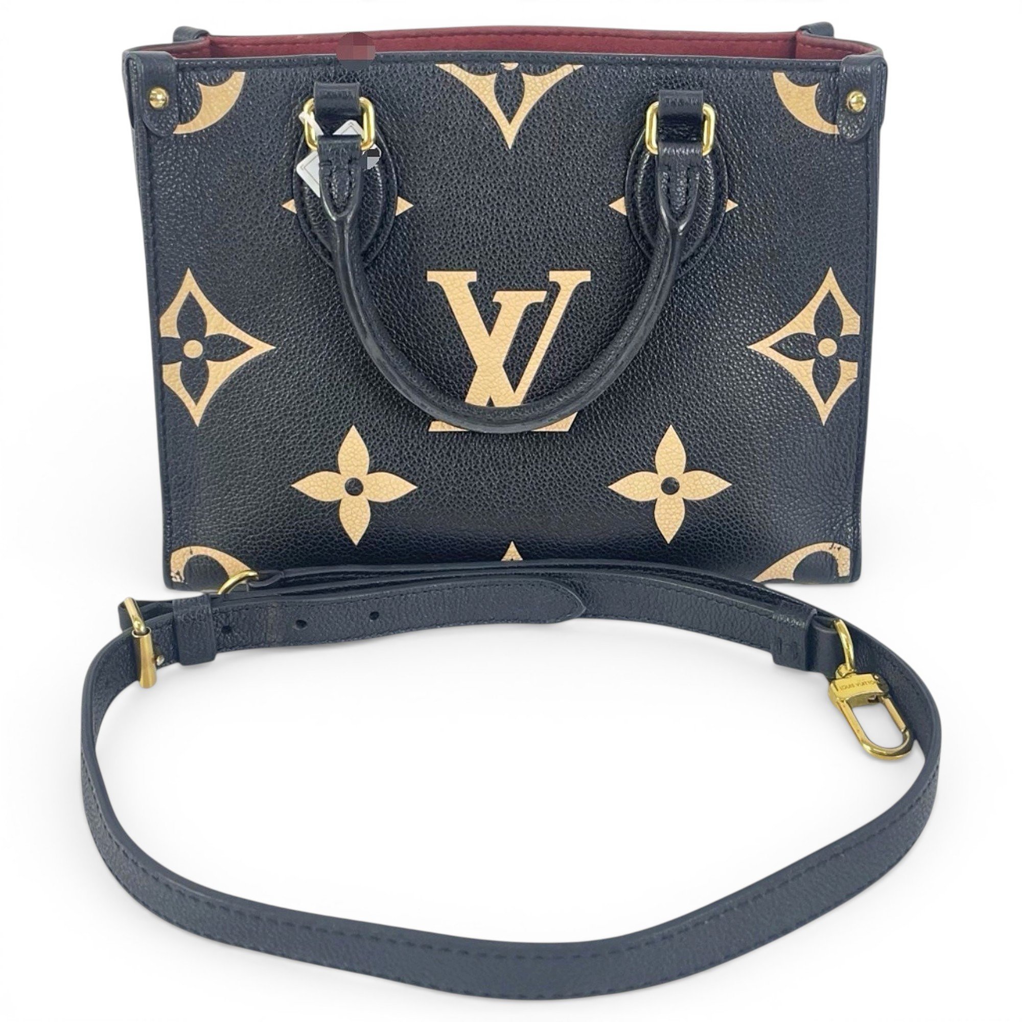 Onthego leather handbag