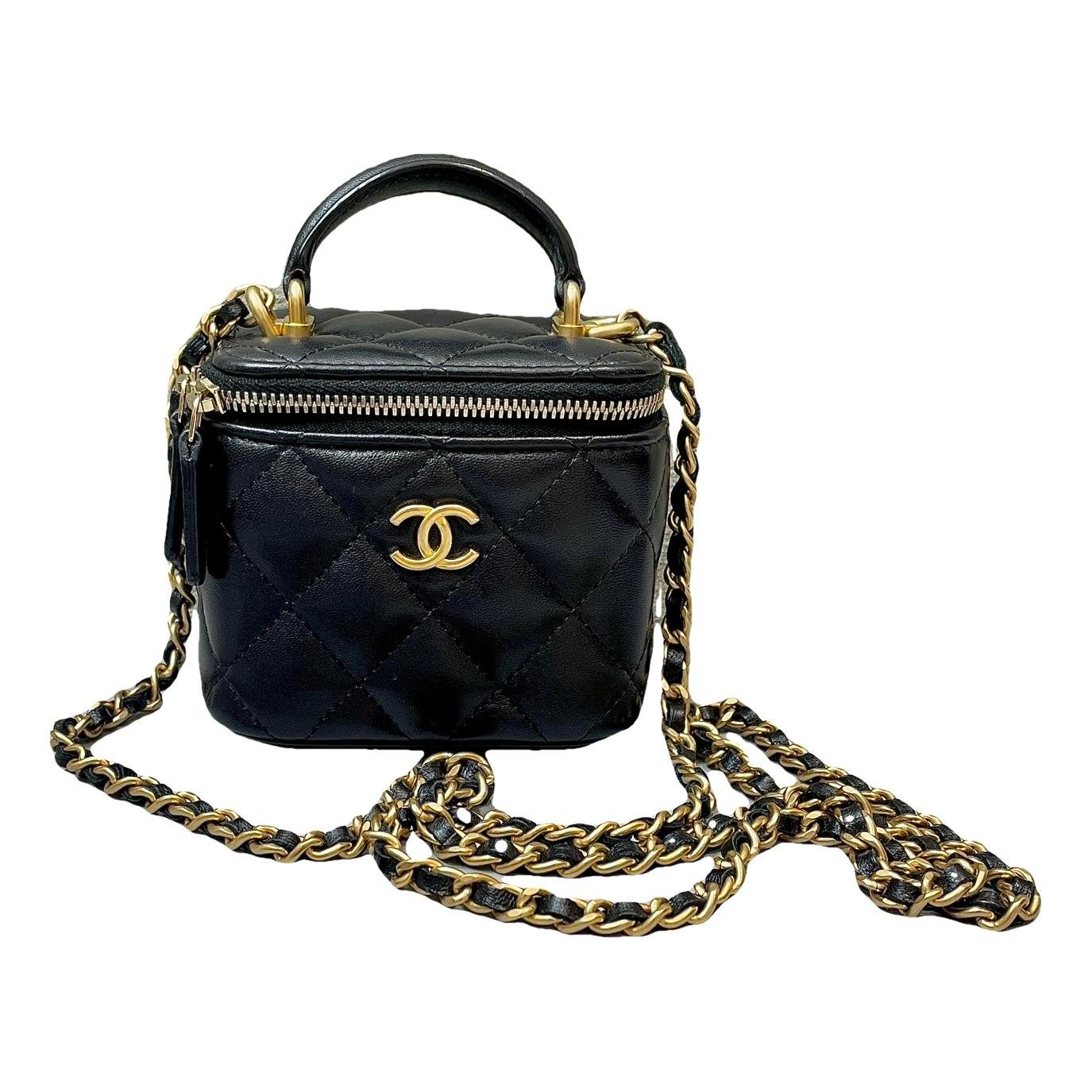 Trendy CC Vanity leather handbag
