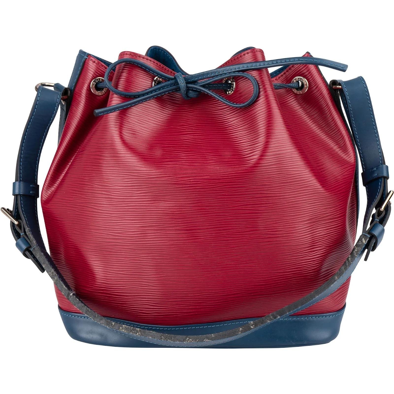 Noé leather crossbody bag