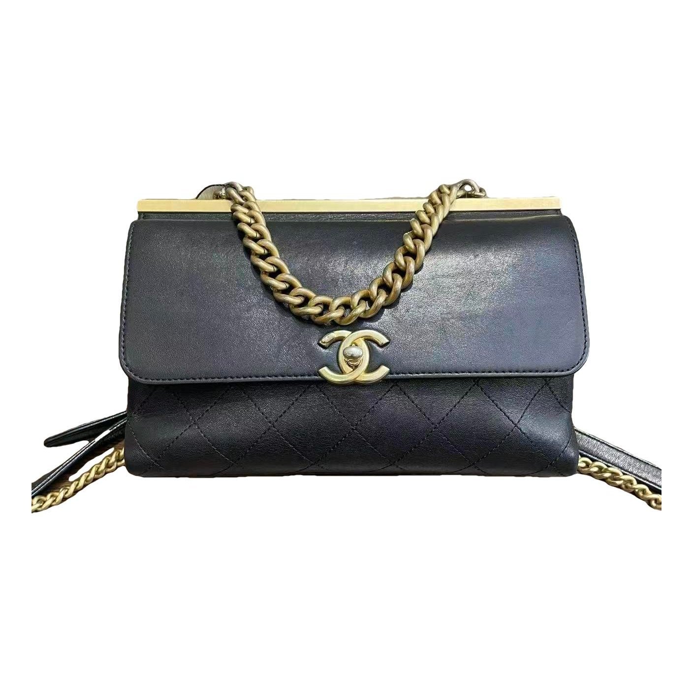 Leather handbag