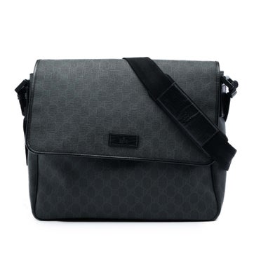 GG Supreme Flap Messenger Bag
