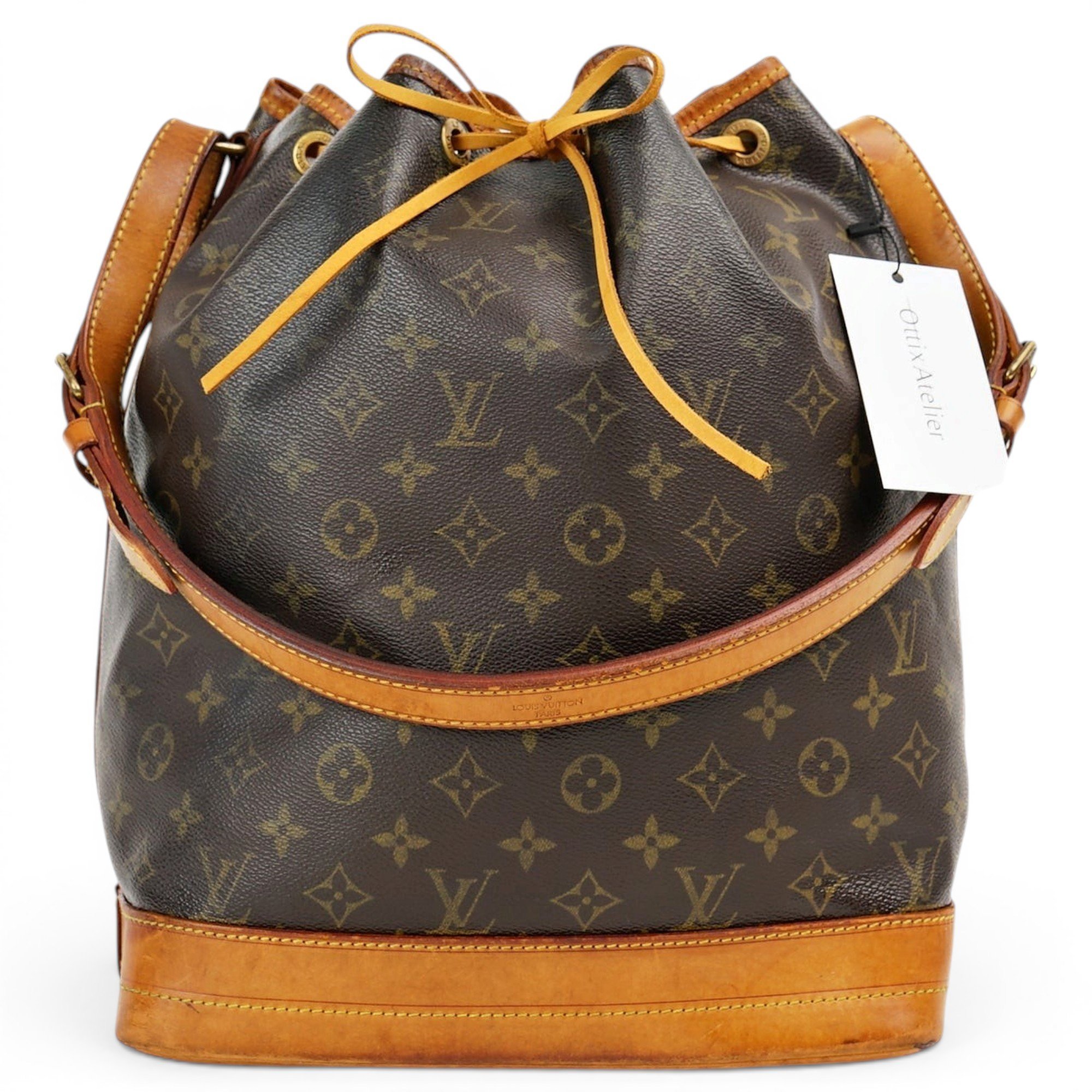 Noé leather handbag