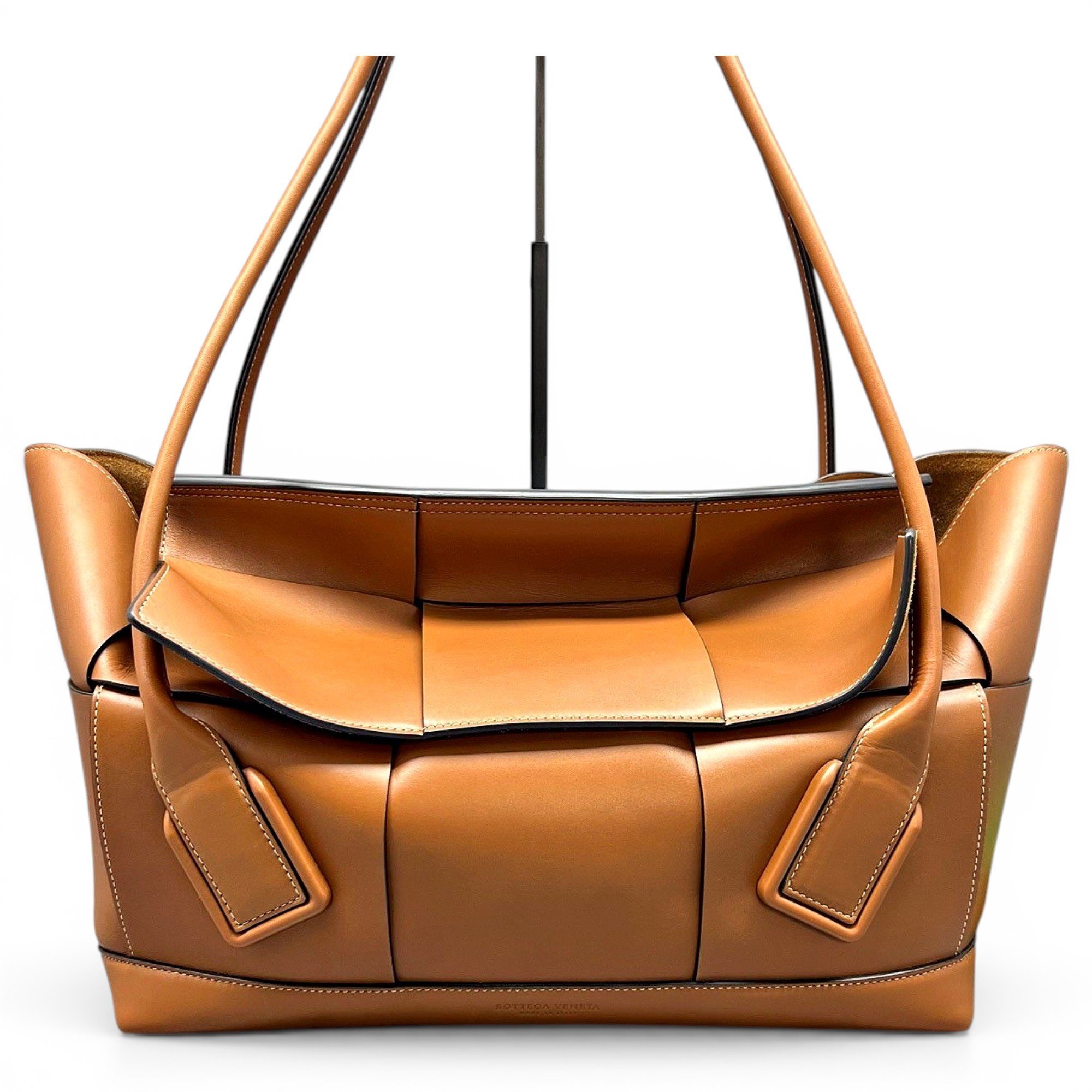 Leather tote