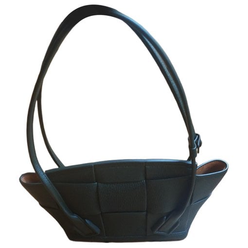Hop leather handbag