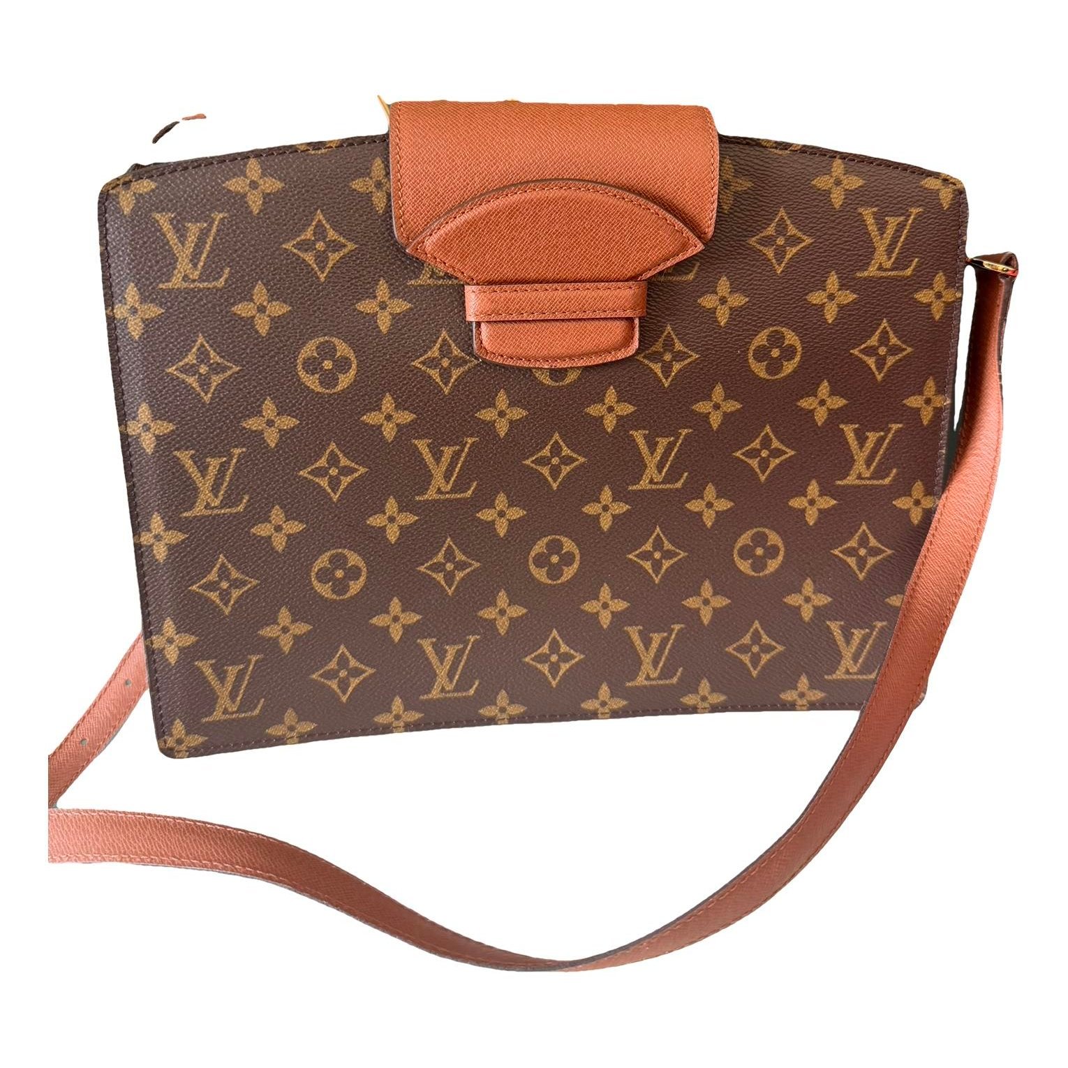 Courcelle Vintage vinyl handbag