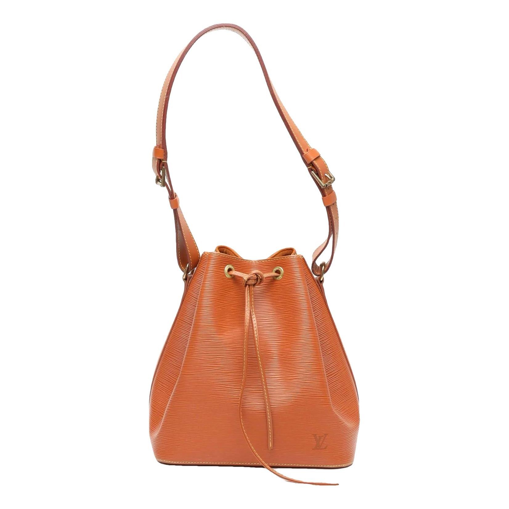 Noé leather handbag