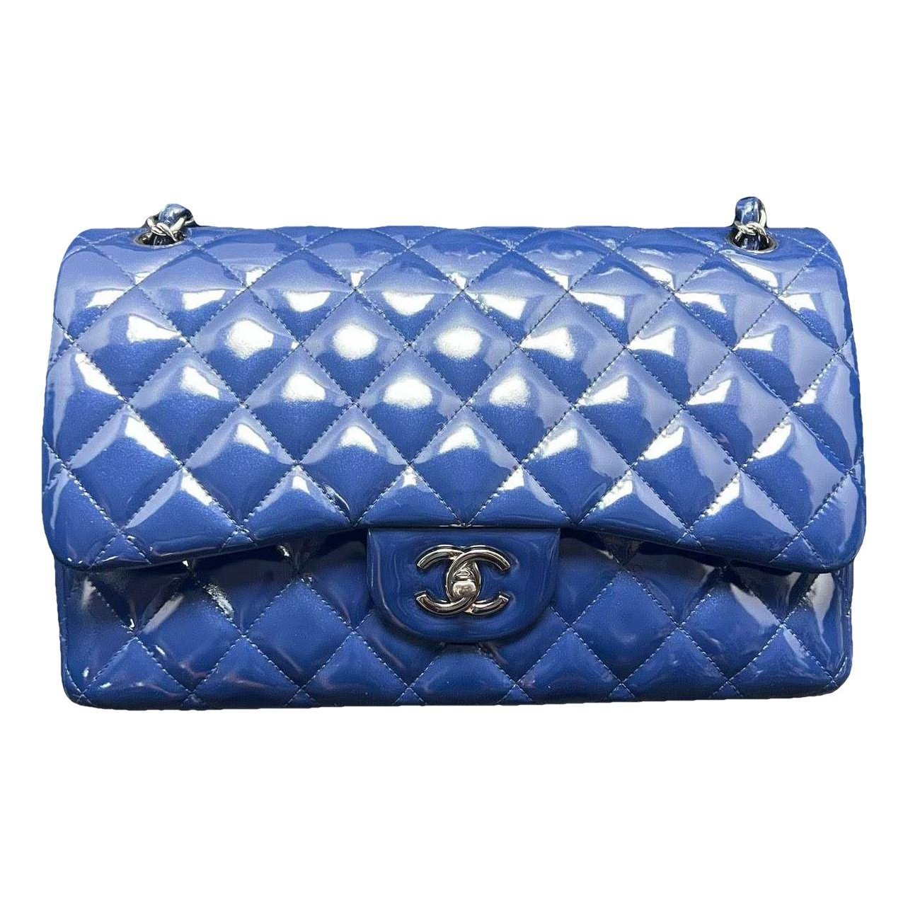 Timeless/Classique patent leather handbag