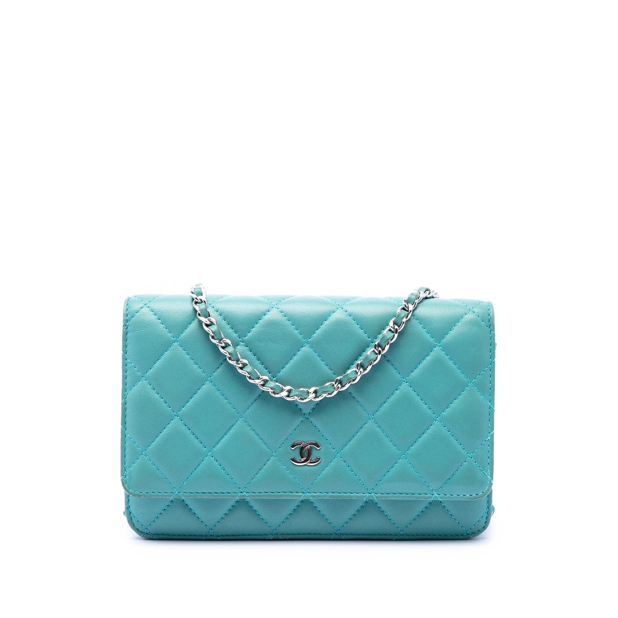 Wallet On Chain leather crossbody bag
