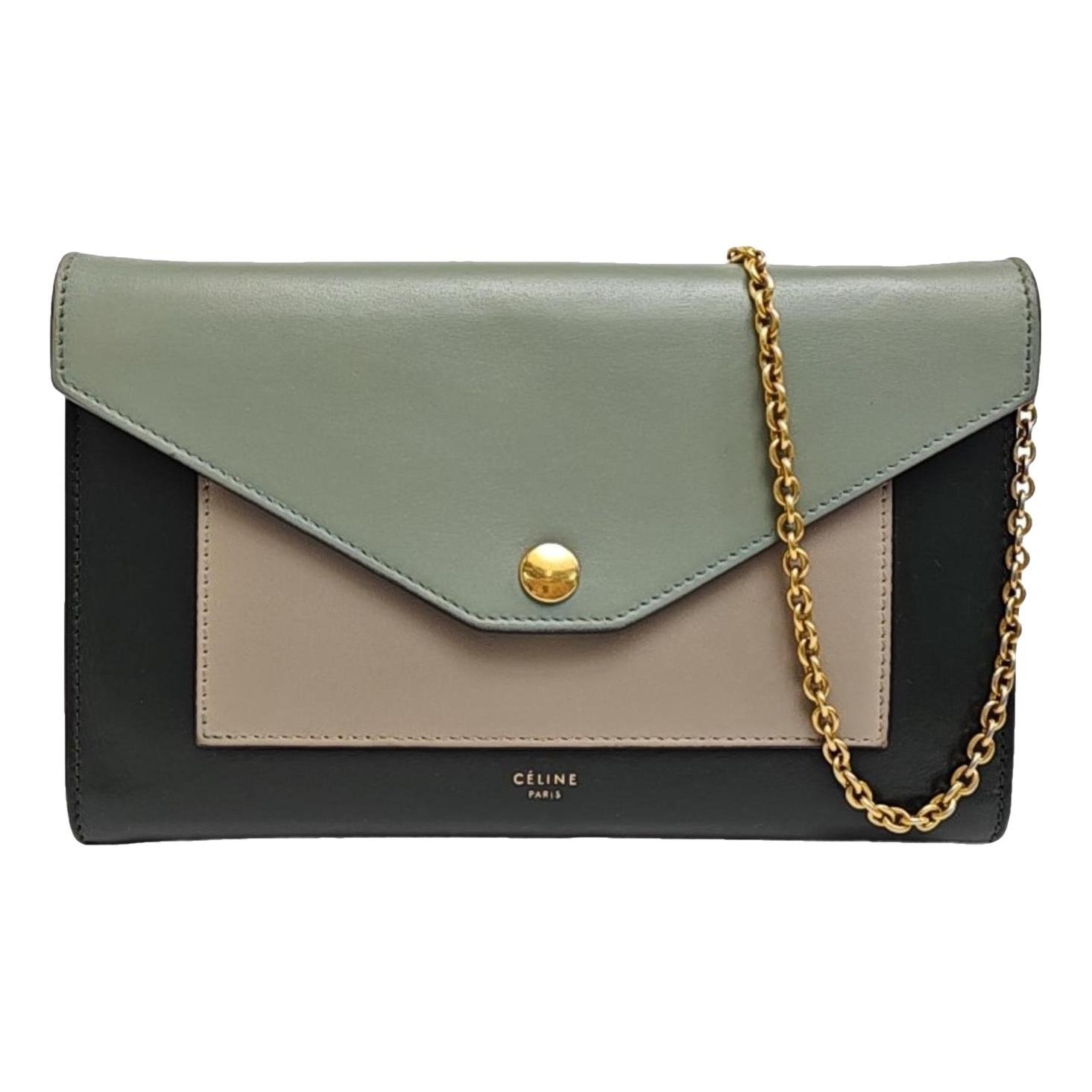 Pocket leather handbag