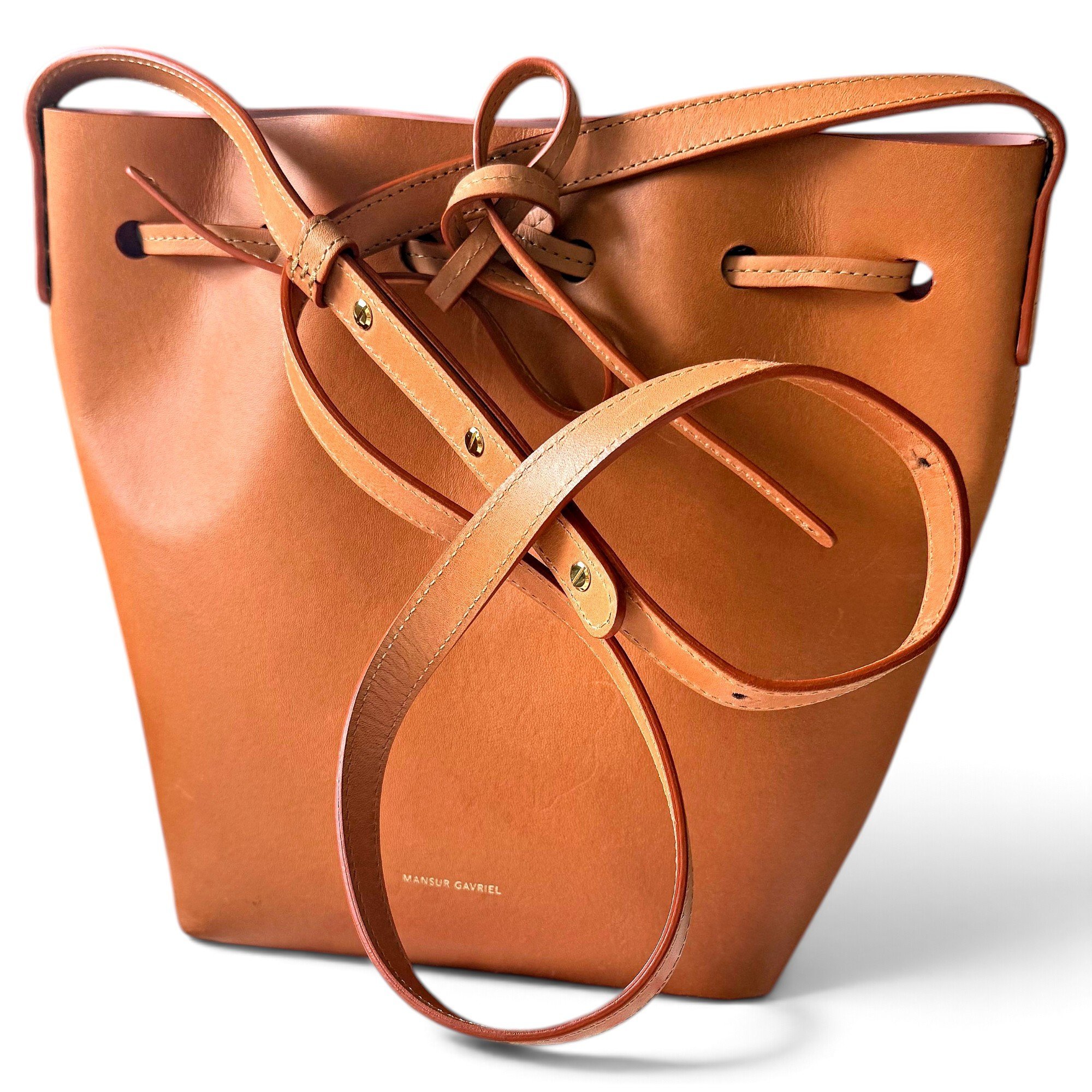 Bucket leather handbag