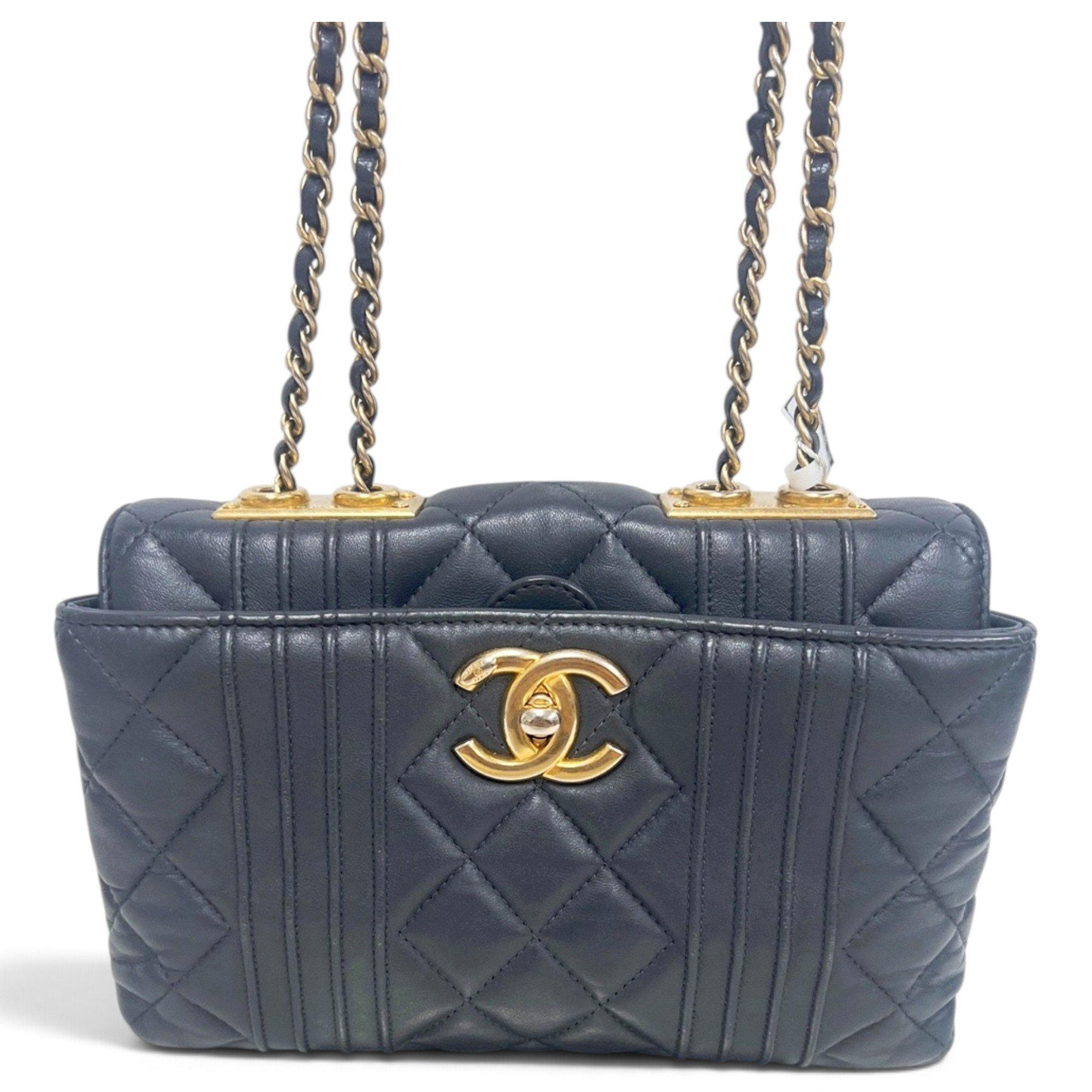 Trendy CC Flap leather handbag