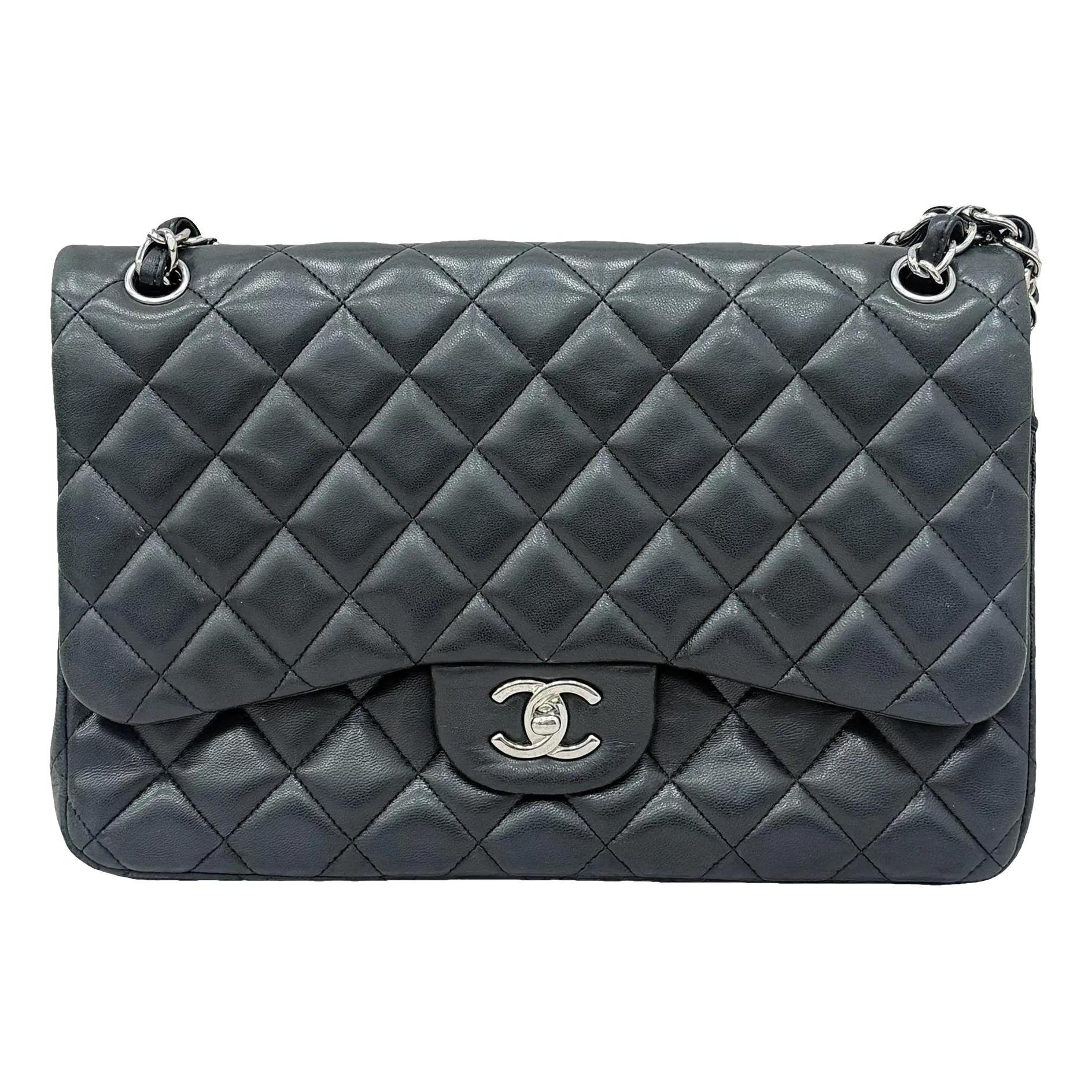 Timeless/Classique leather handbag