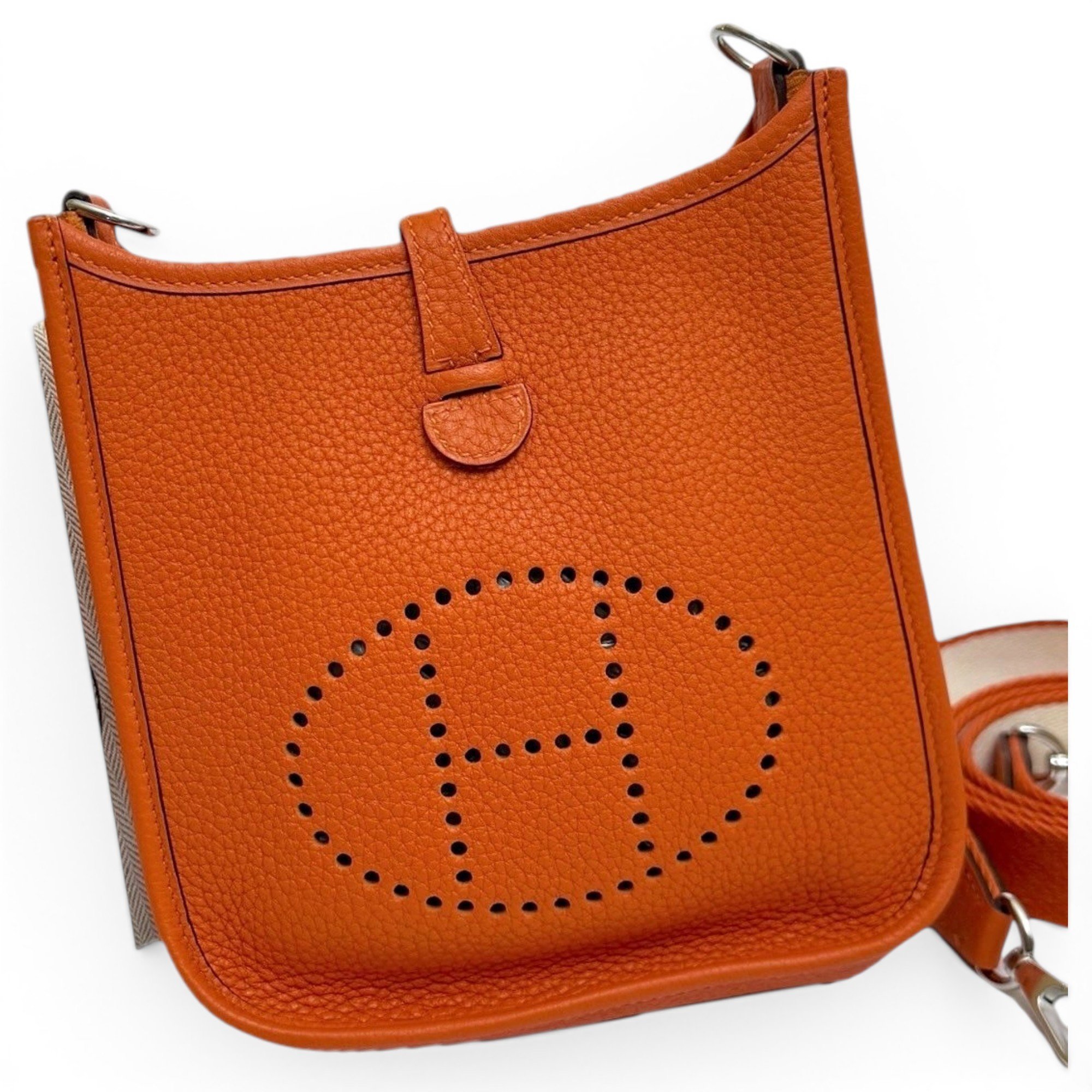 Evelyne leather handbag