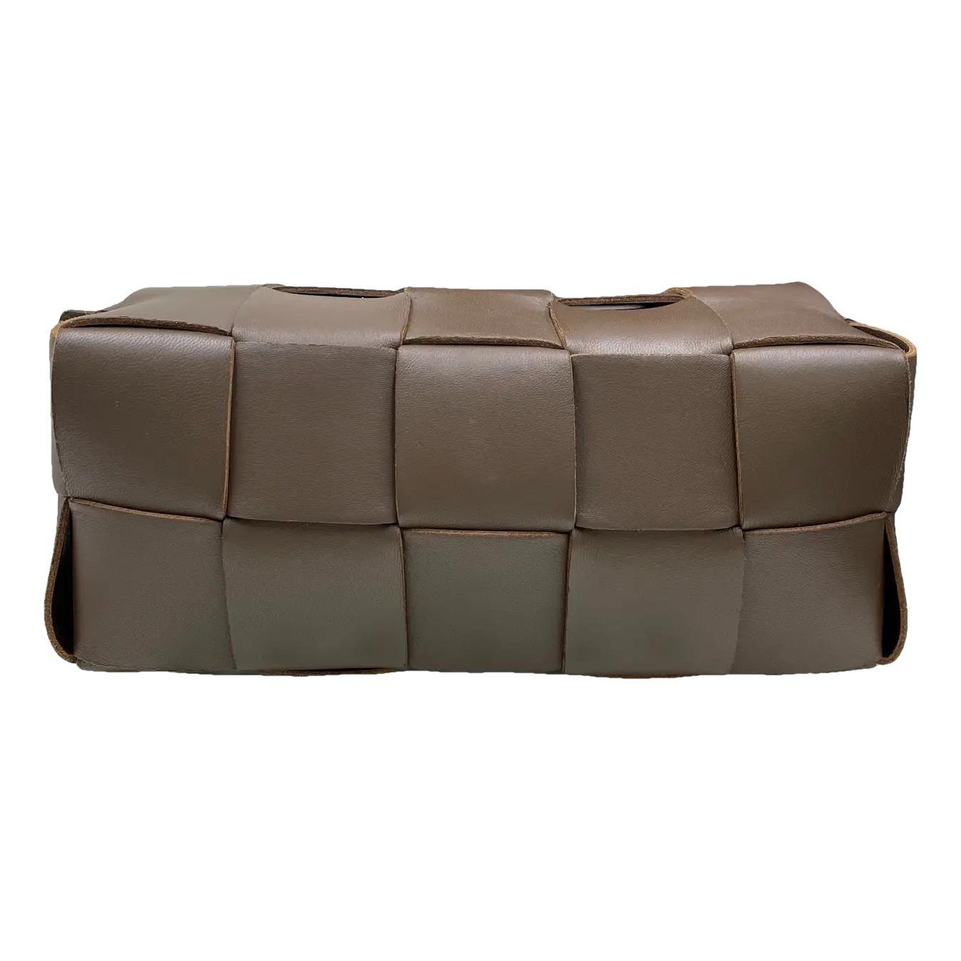 Cassette leather handbag