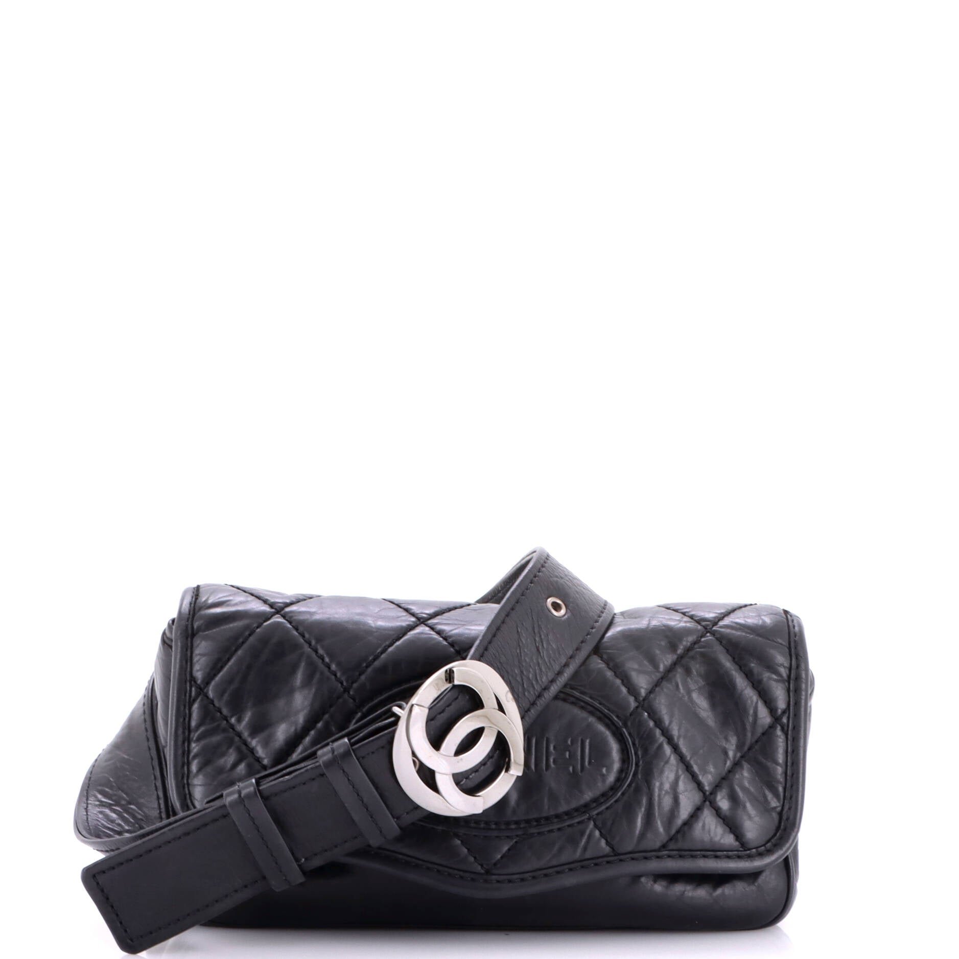 Vintage Logo Messenger Bag Quilted Aged Calfskin Medium