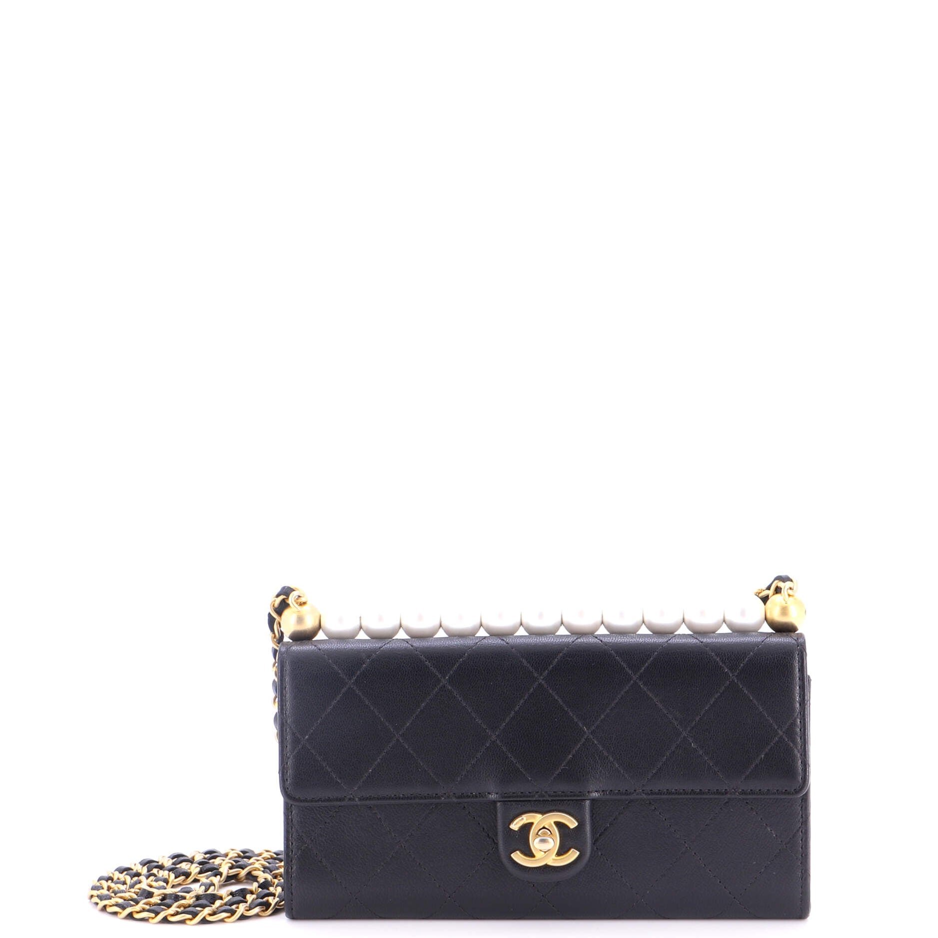 Chic Pearls Clutch with Chain Quilted Goatskin