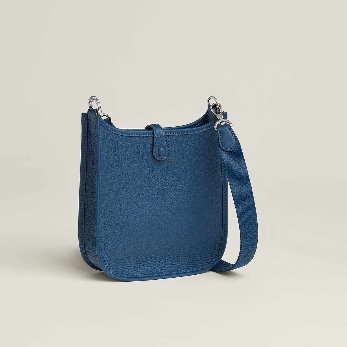 Evelyne 16 Amazone 백