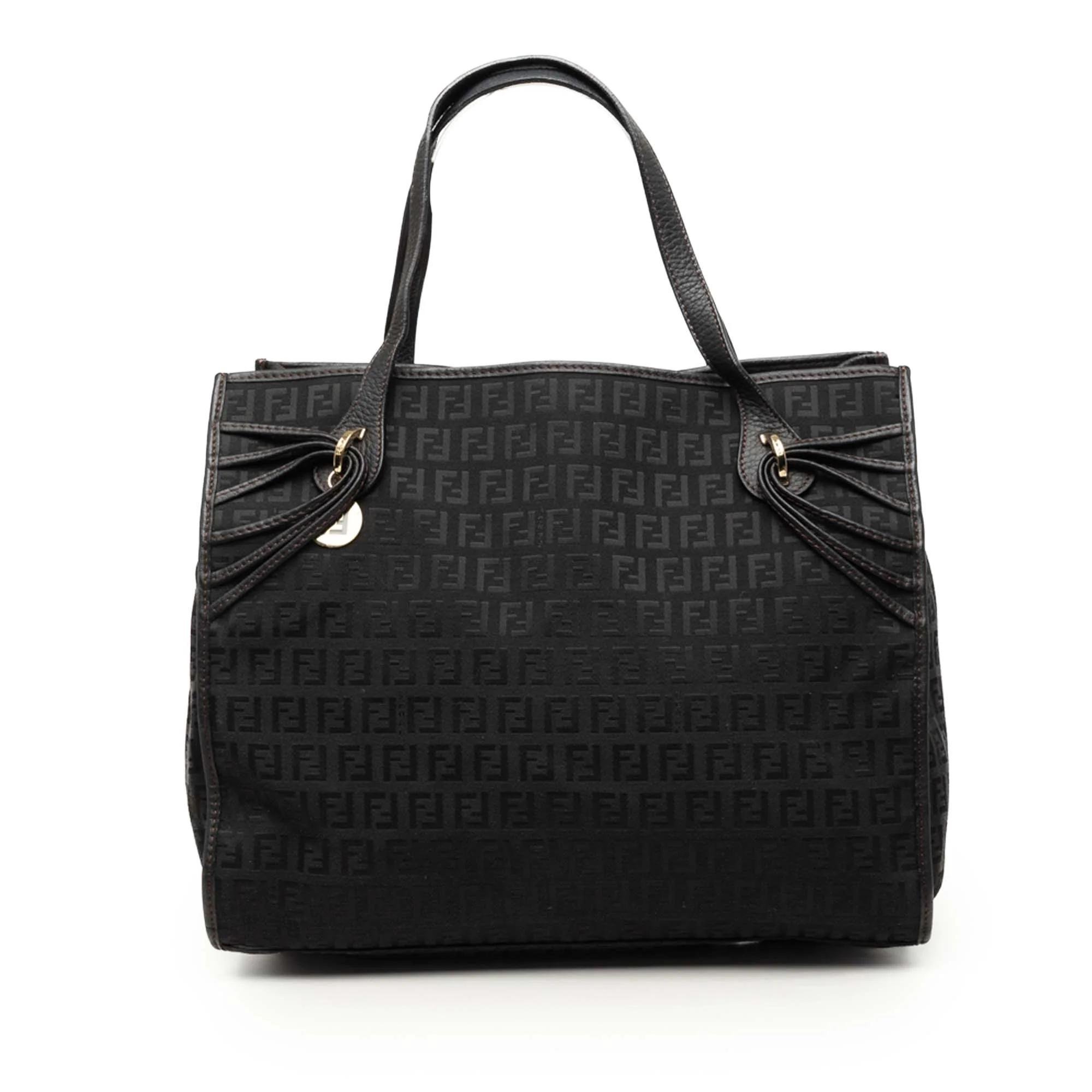 Pocket leather tote