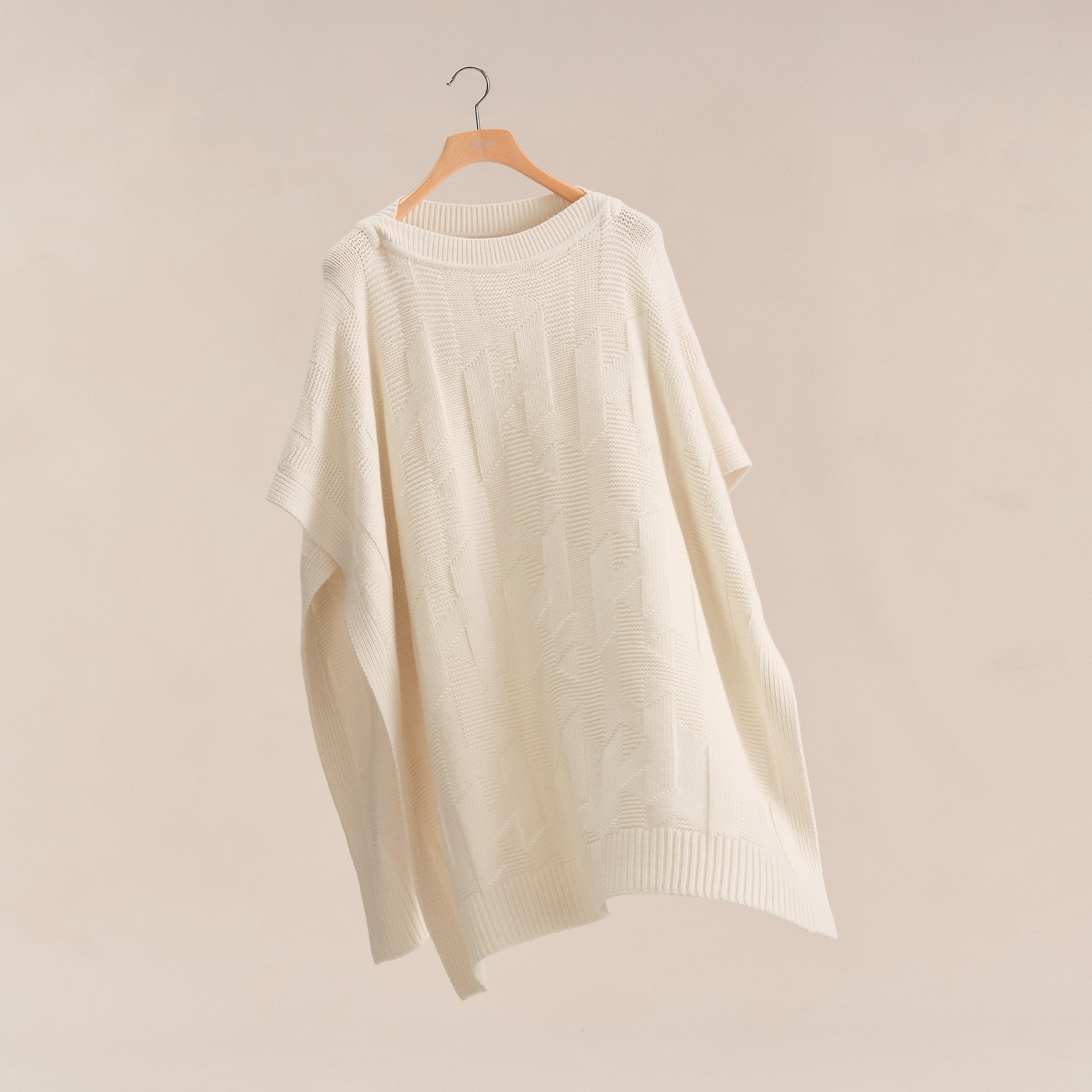 "H" rectangular cape poncho