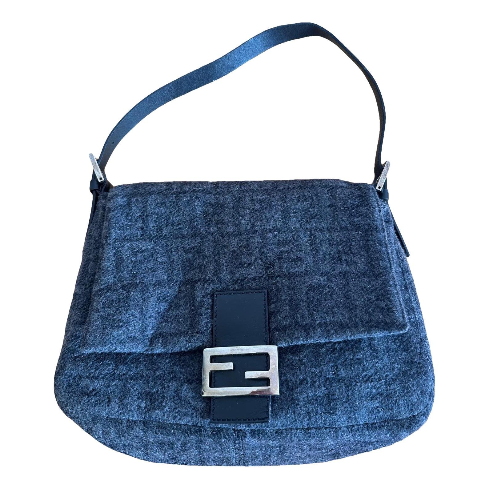 Mamma Baguette wool handbag