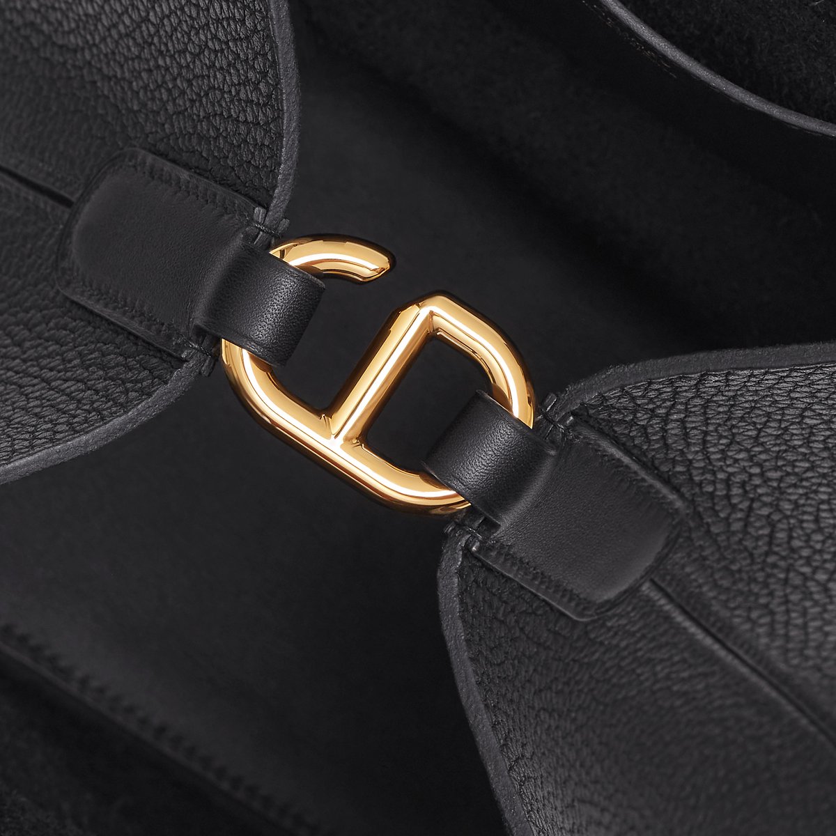 Hermès In-the-Loop 18 백