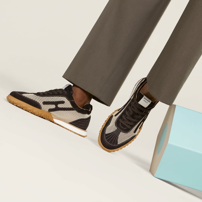 Jet Sneaker
