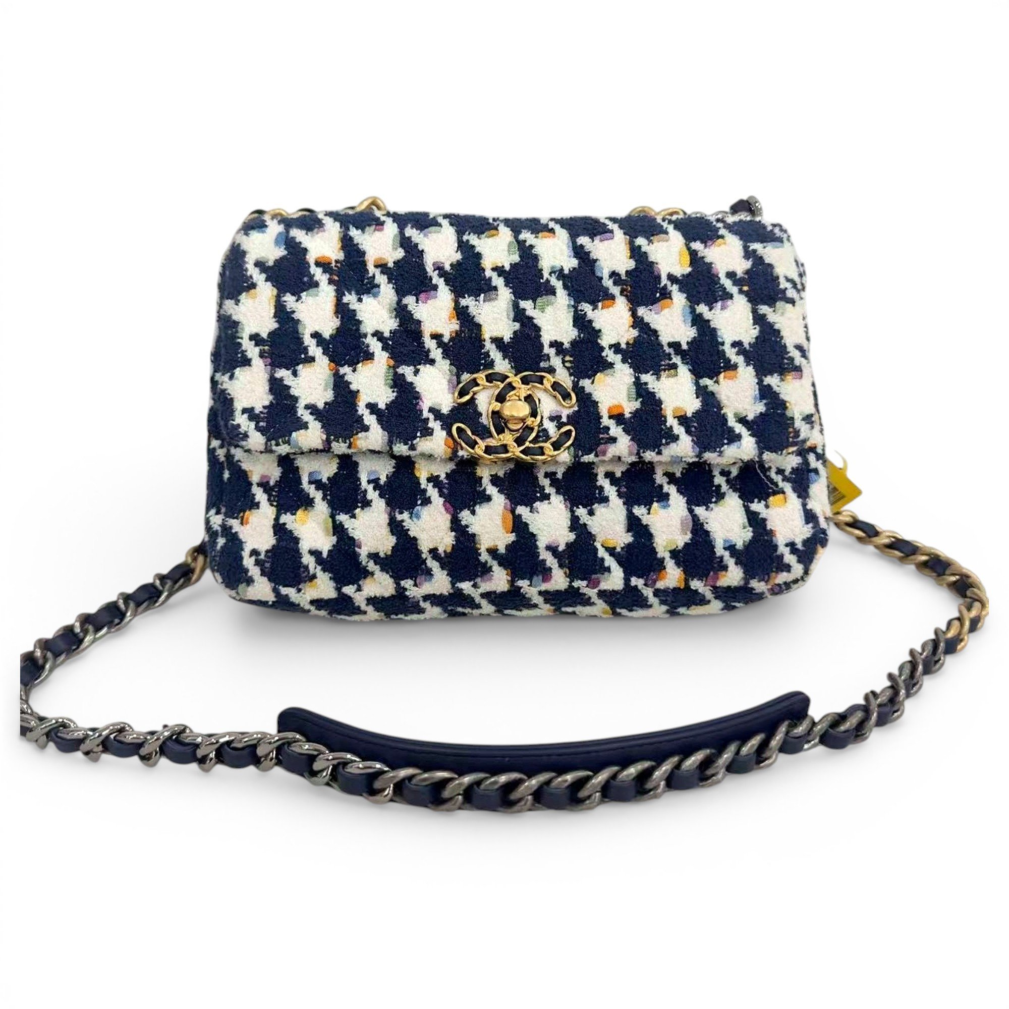 Chanel 19 tweed handbag