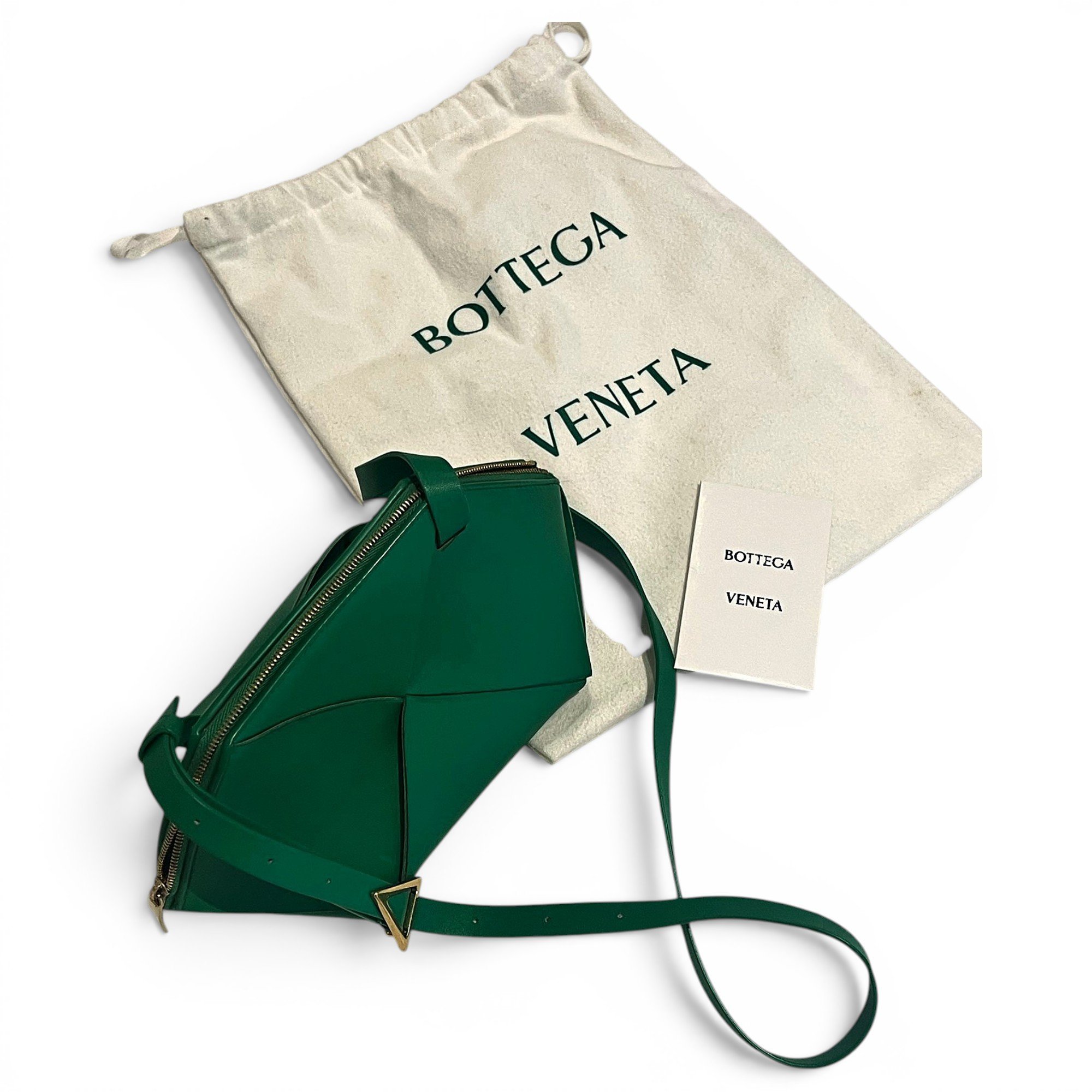 Beak leather crossbody bag