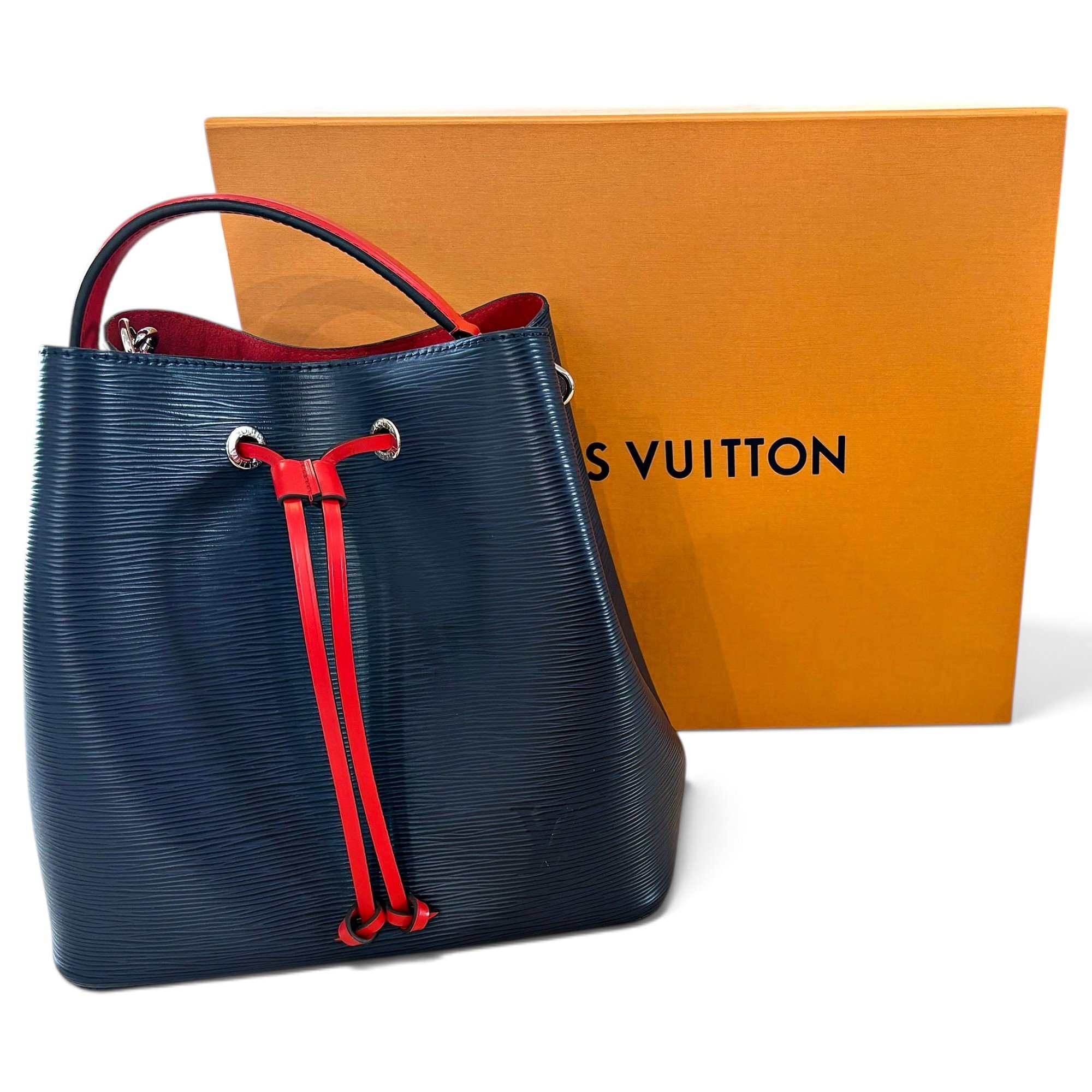 NéoNoé leather bag