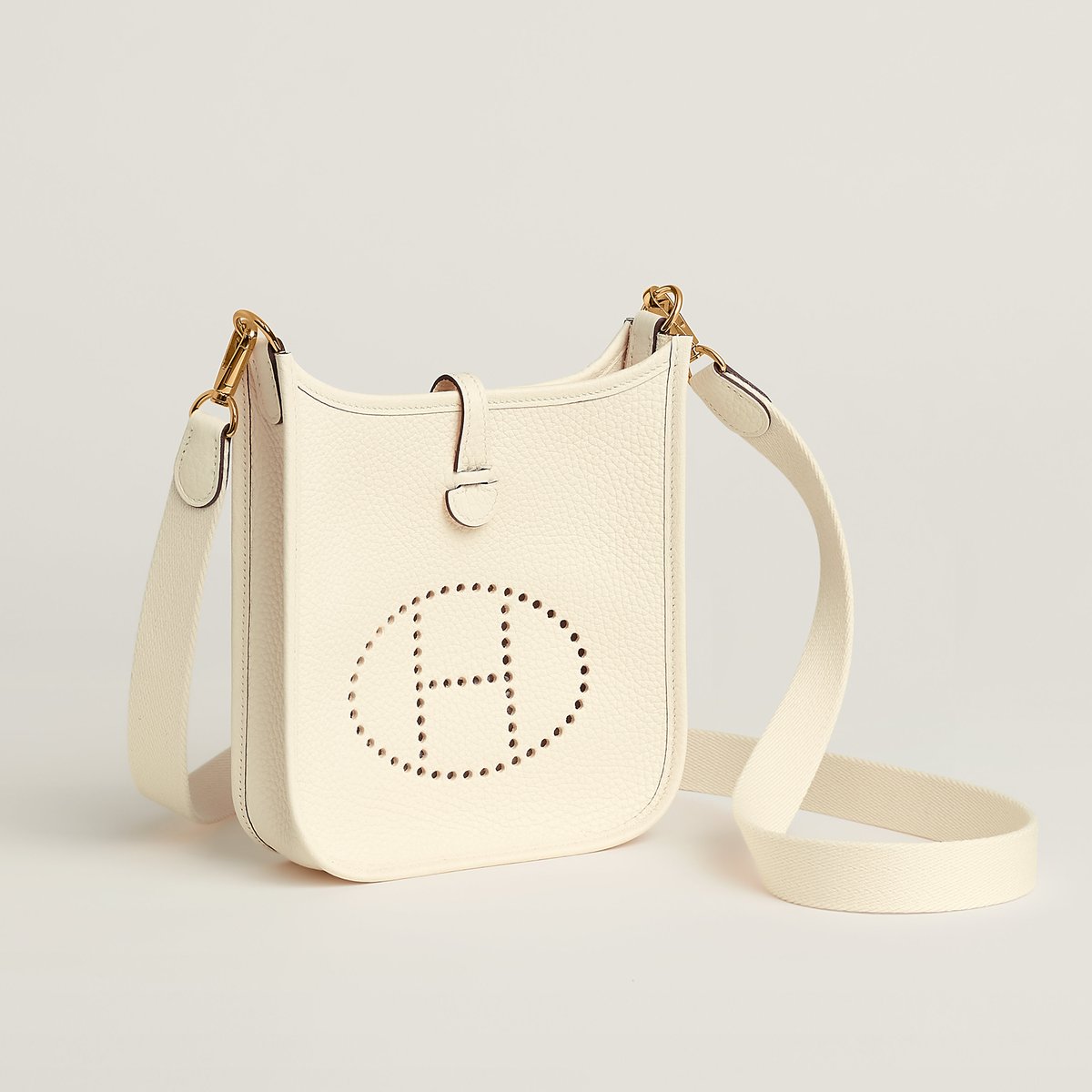 Evelyne 16 Amazone 백