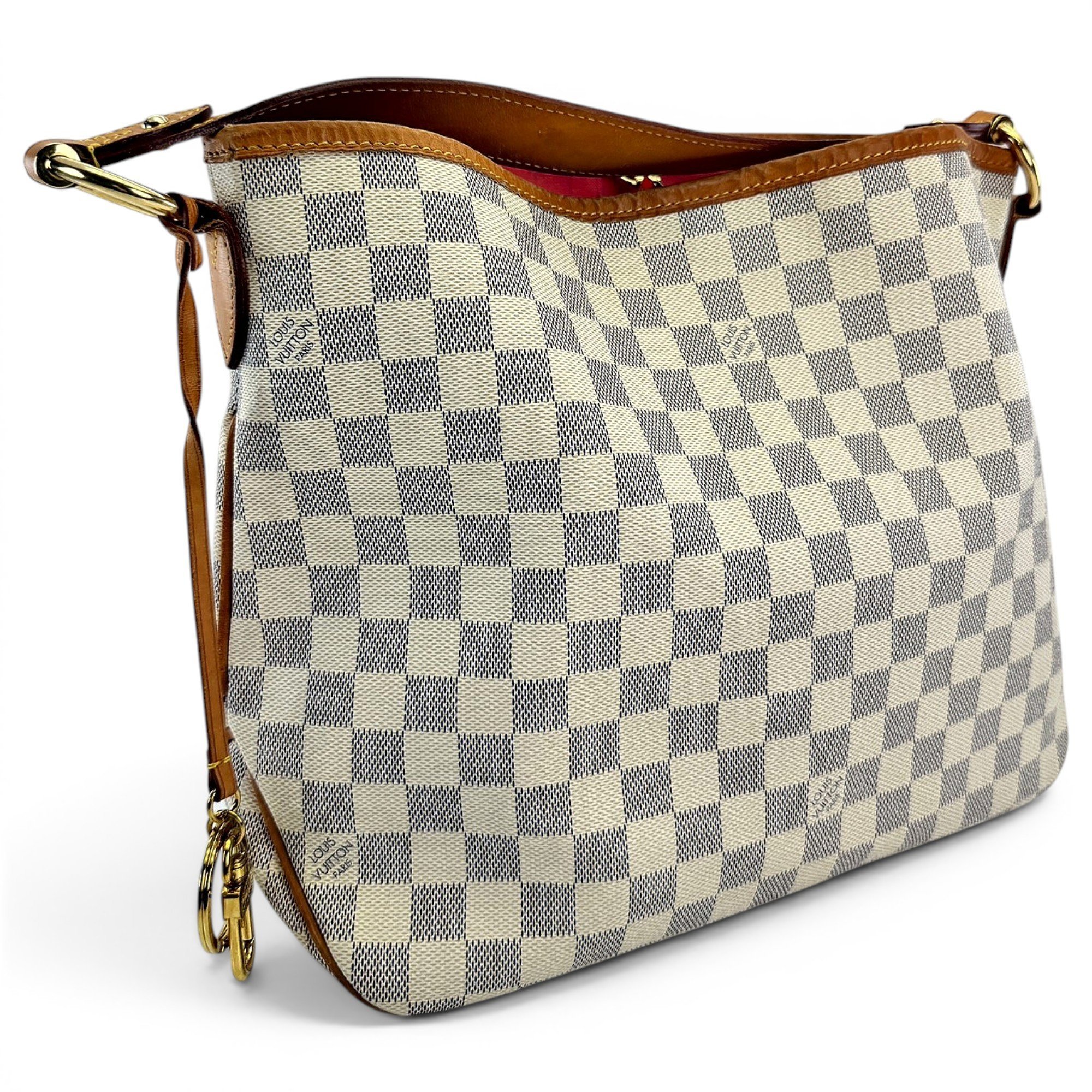 Delightful leather handbag