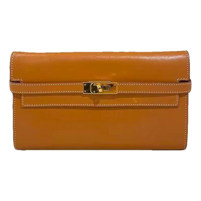 Kelly to go leather clutch bag
