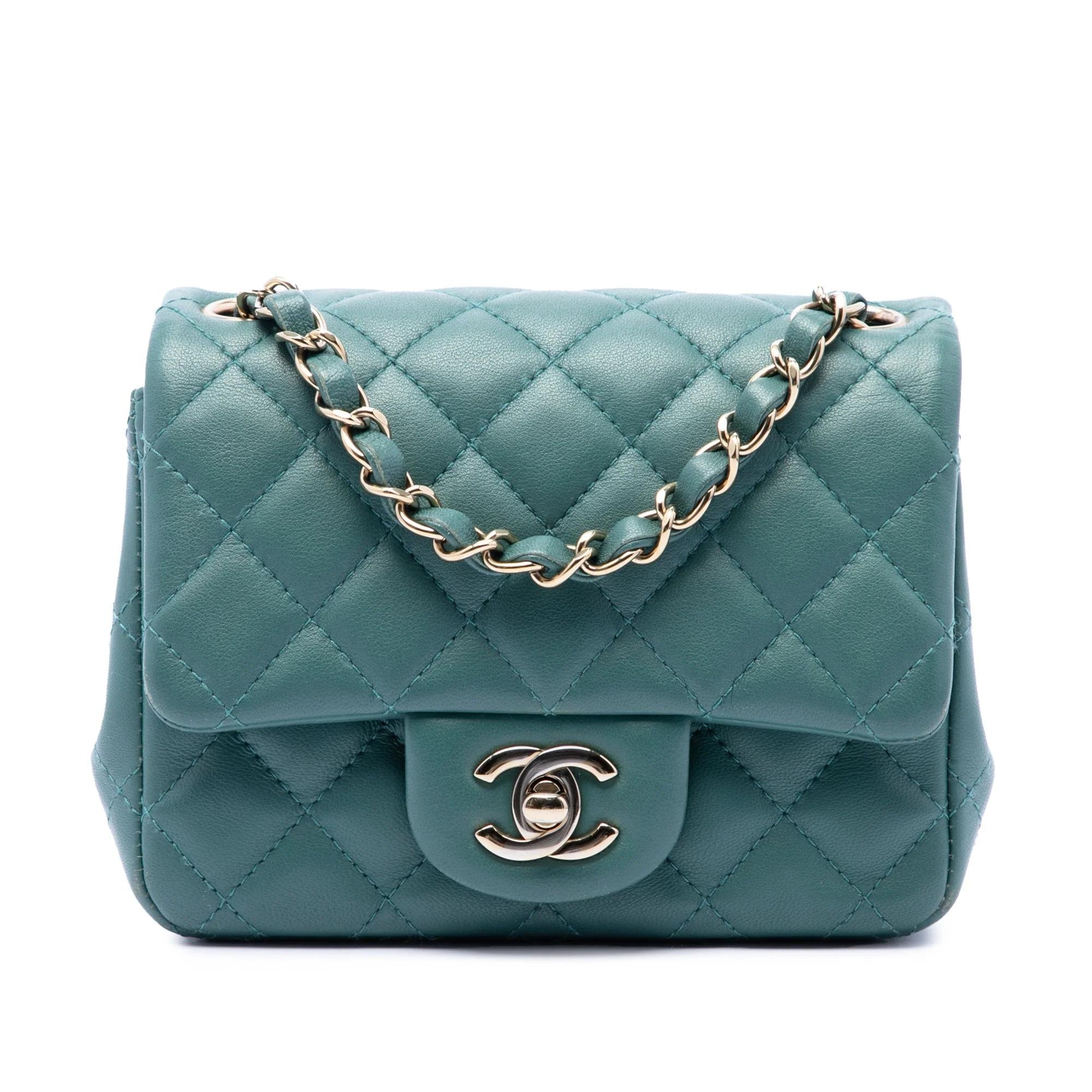 Chanel Timeless/Classique leather crossbody bag