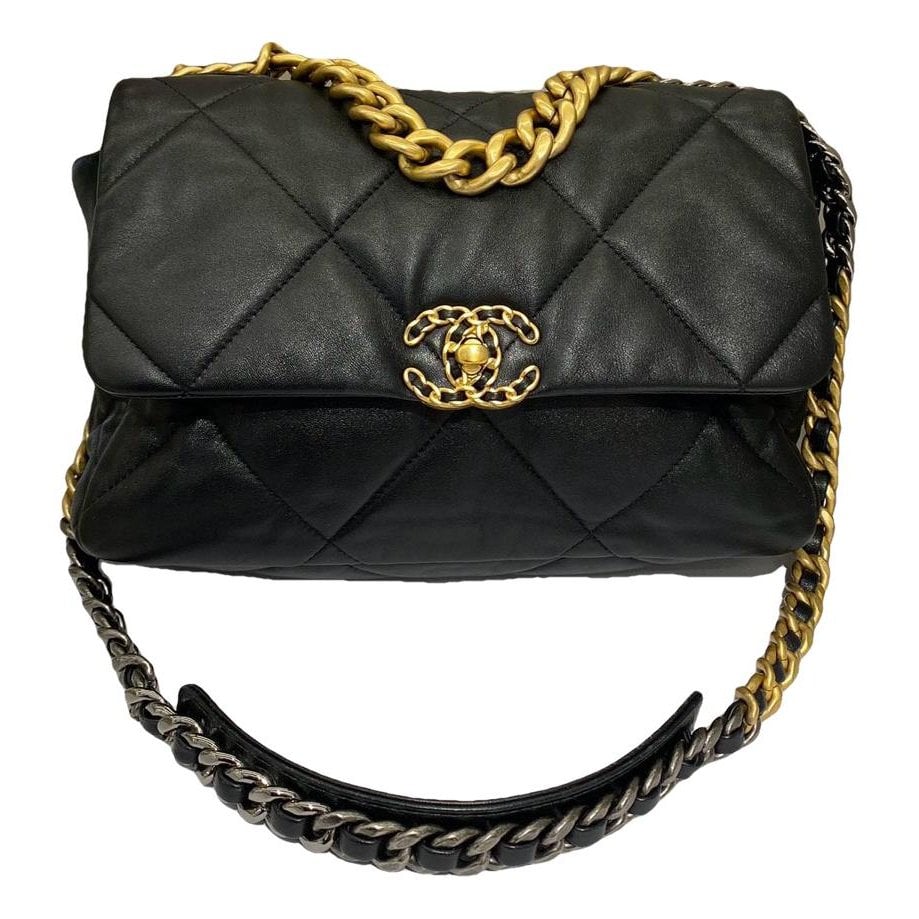 Chanel 19 leather handbag