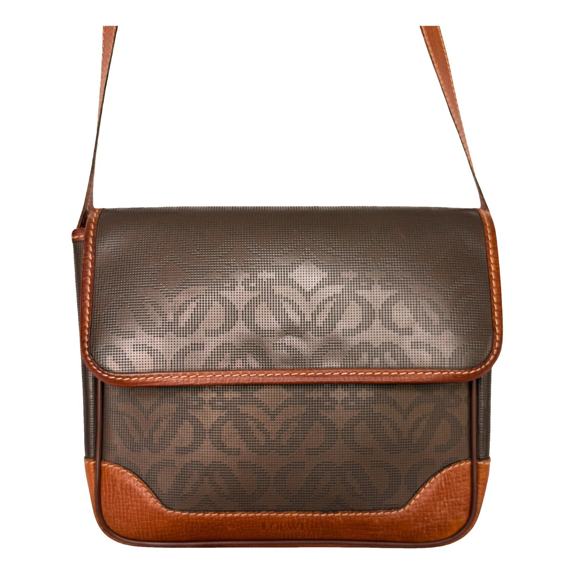 Leather crossbody bag