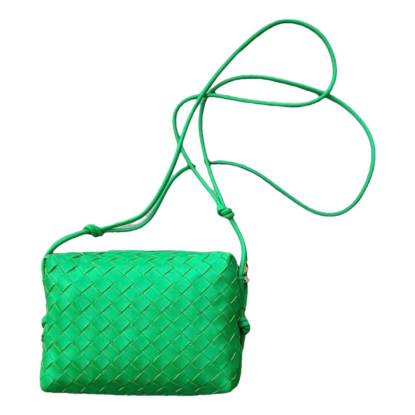 Loop leather handbag