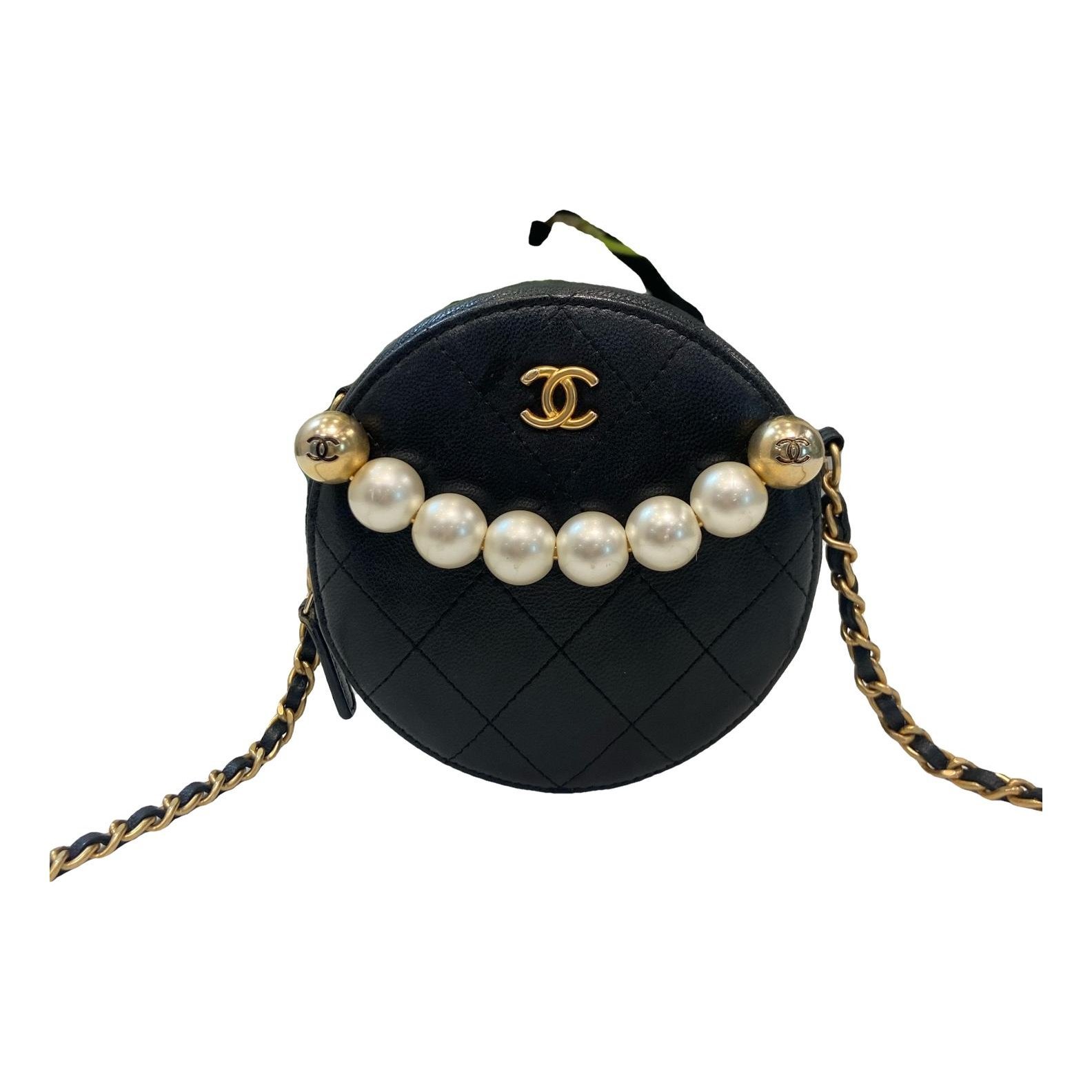 Chanel 19 leather handbag