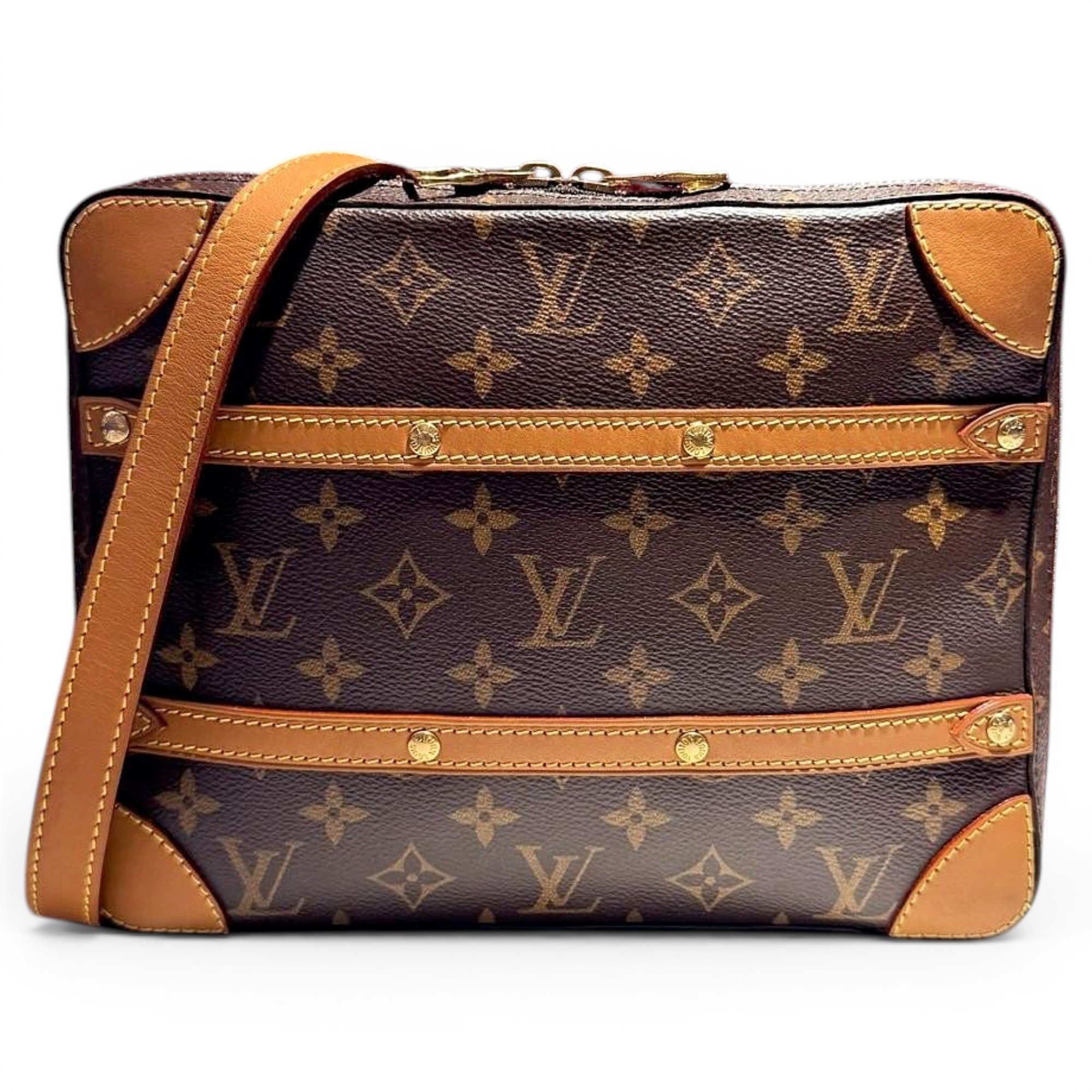 Side Trunk leather crossbody bag