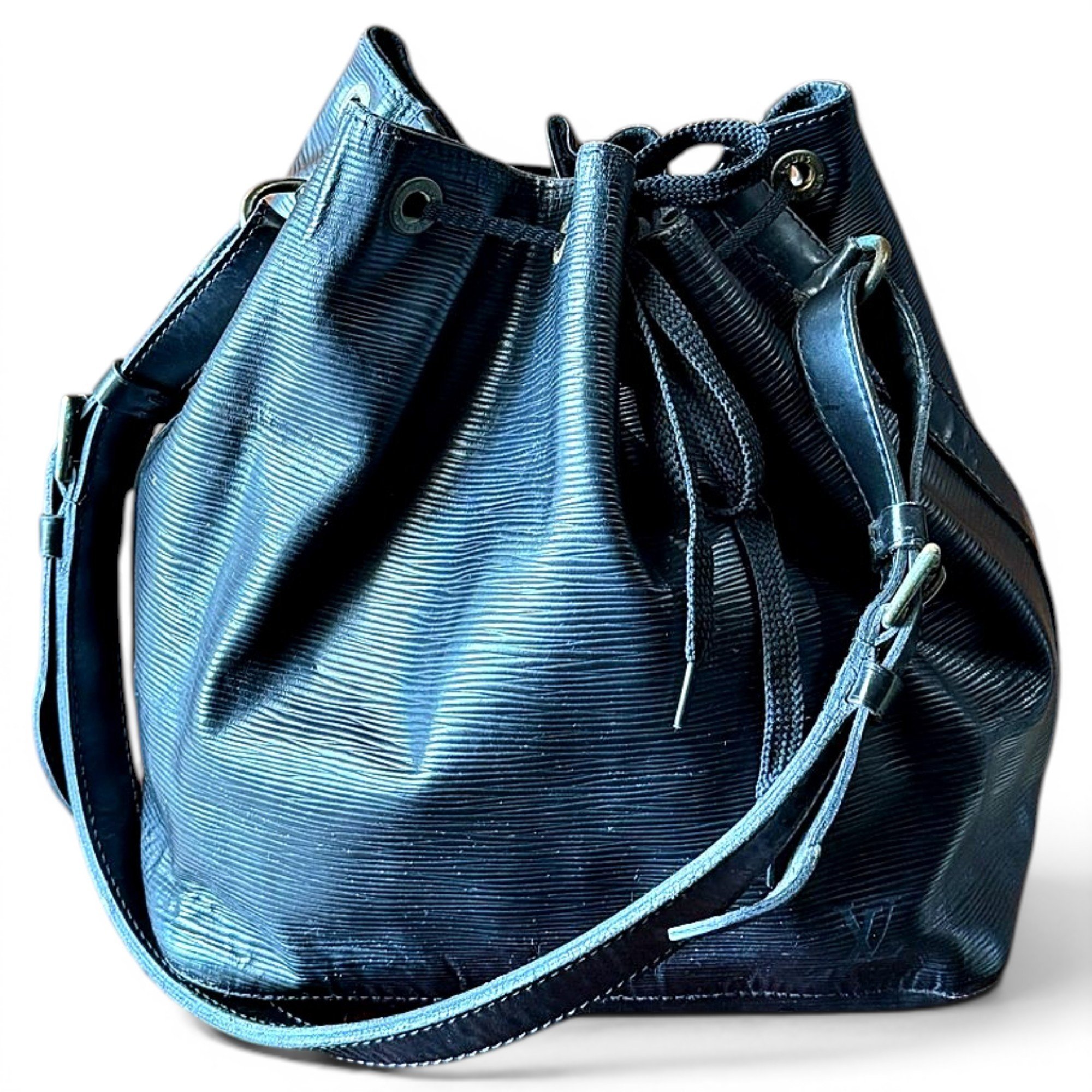 Noé leather handbag
