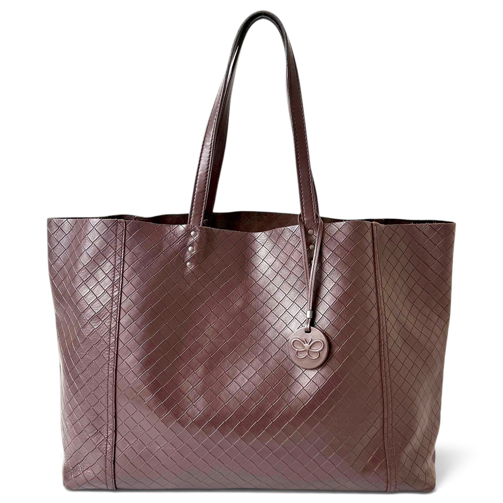Leather tote