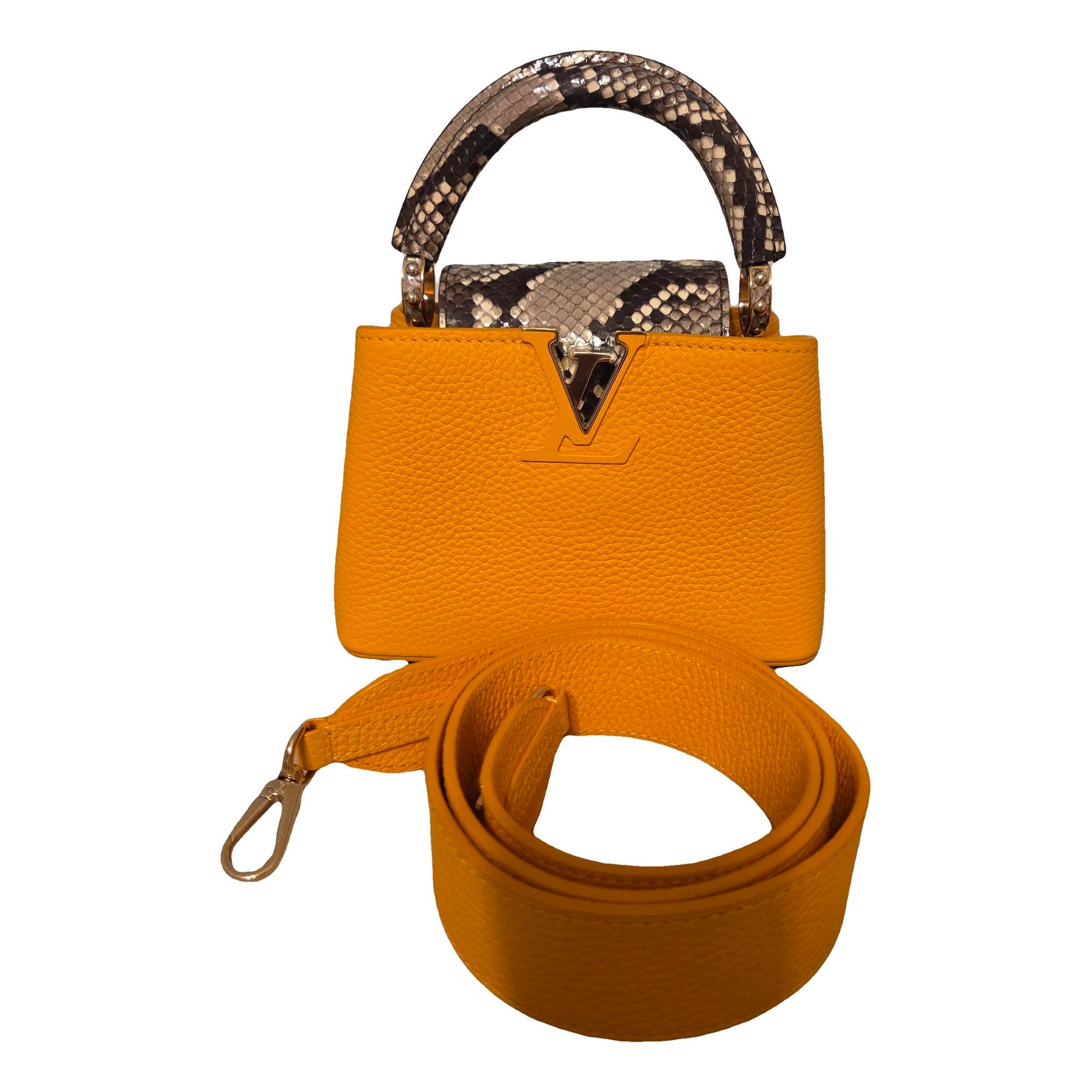 Capucines leather handbag