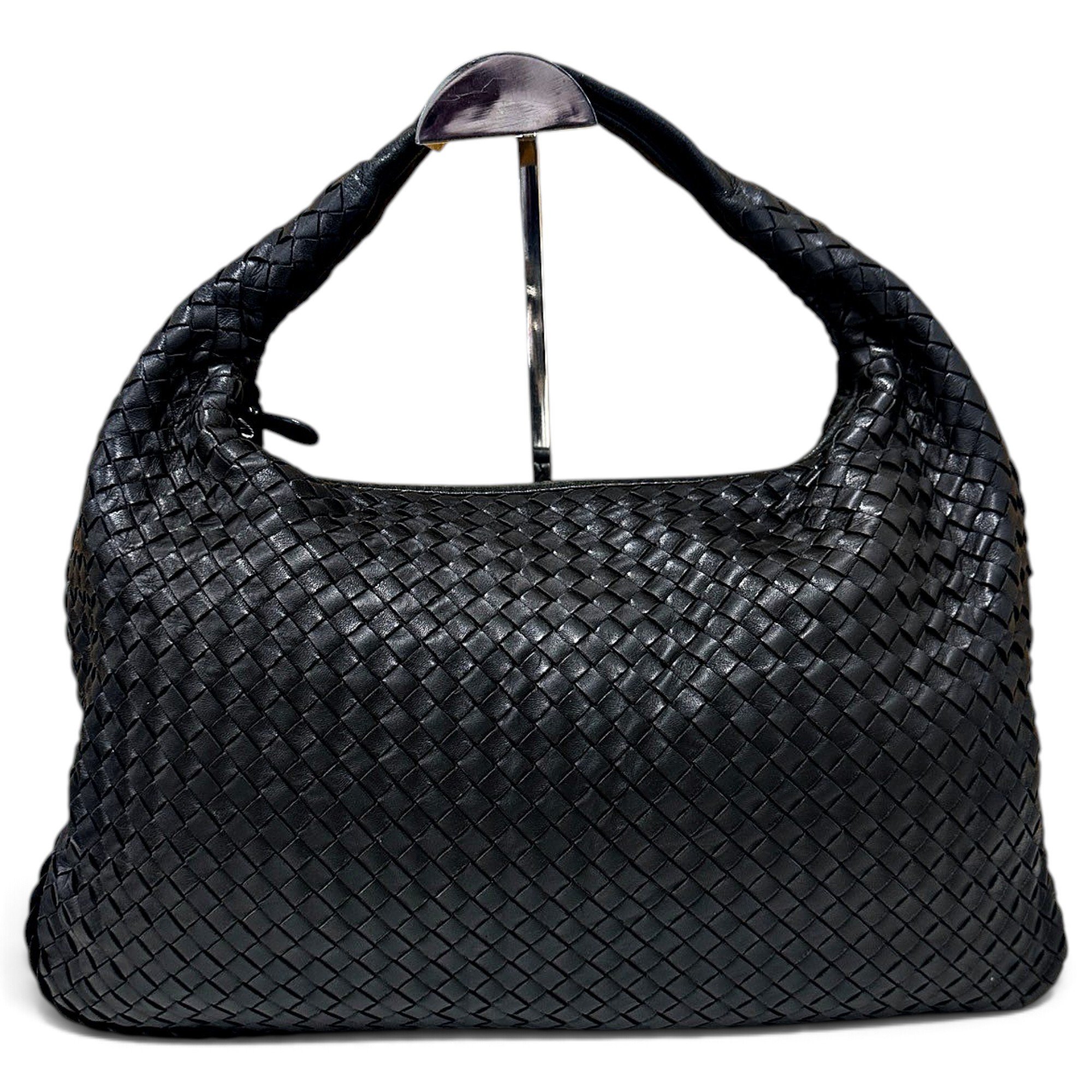 Veneta leather handbag